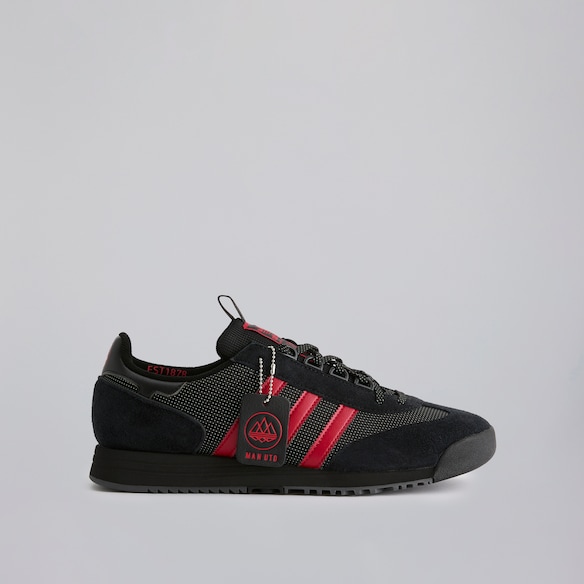 Manchester United x adidas SPZL FC SL83 Trainers Black Black