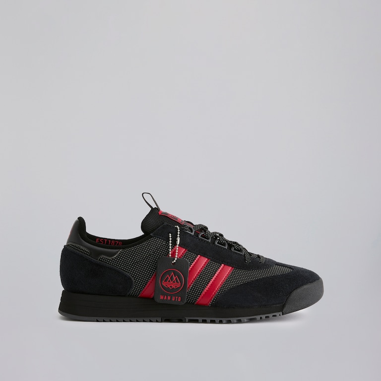 Manchester United x adidas SPZL FC SL83 Trainers Black