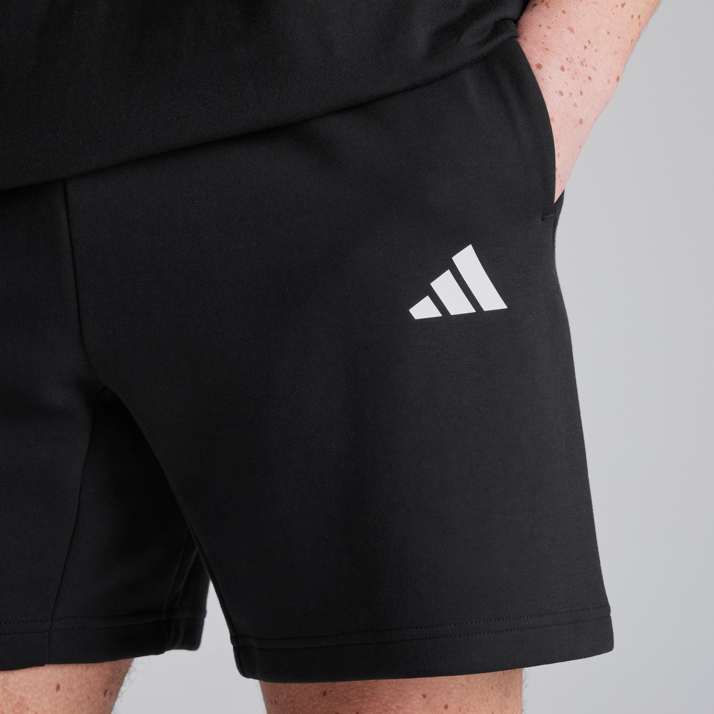 Manchester United x adidas Future Icons Short Black Noir Détail [4-5]