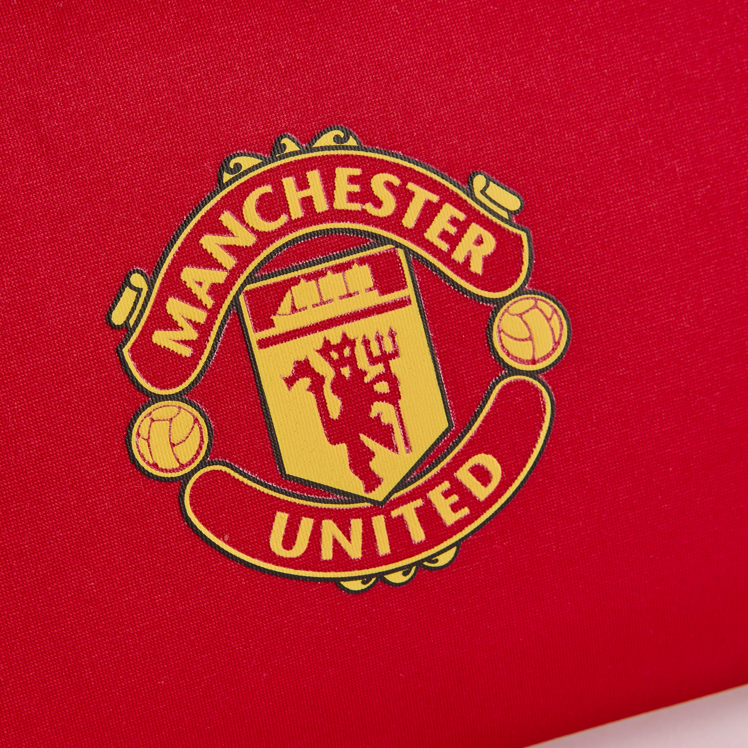 Manchester United Core Stripe Giant Pencil Case Red Red Detail [3-4]