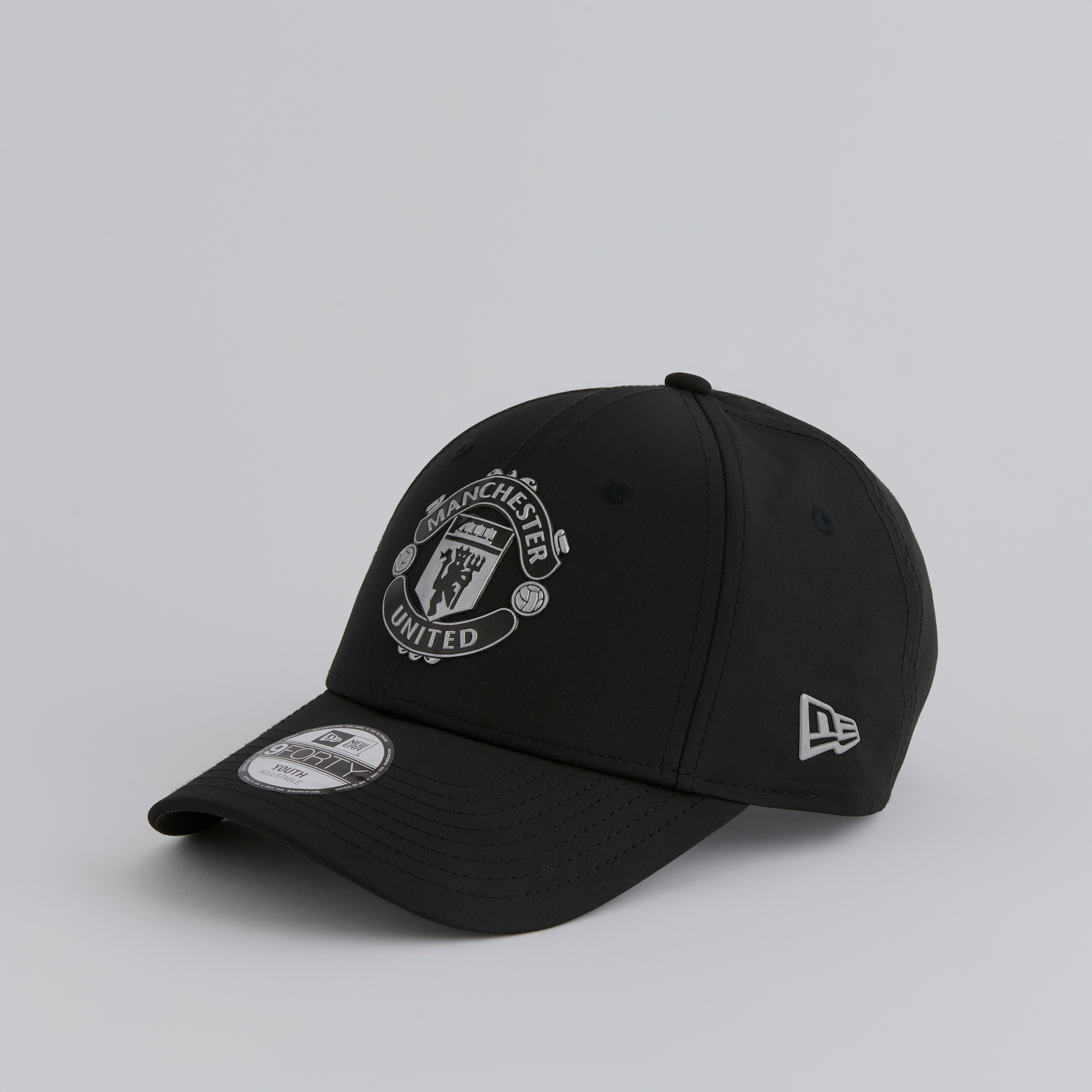 Manchester United x New Era Kids Reflective Crest 9Forty Cap Black Black Detail [3-5]