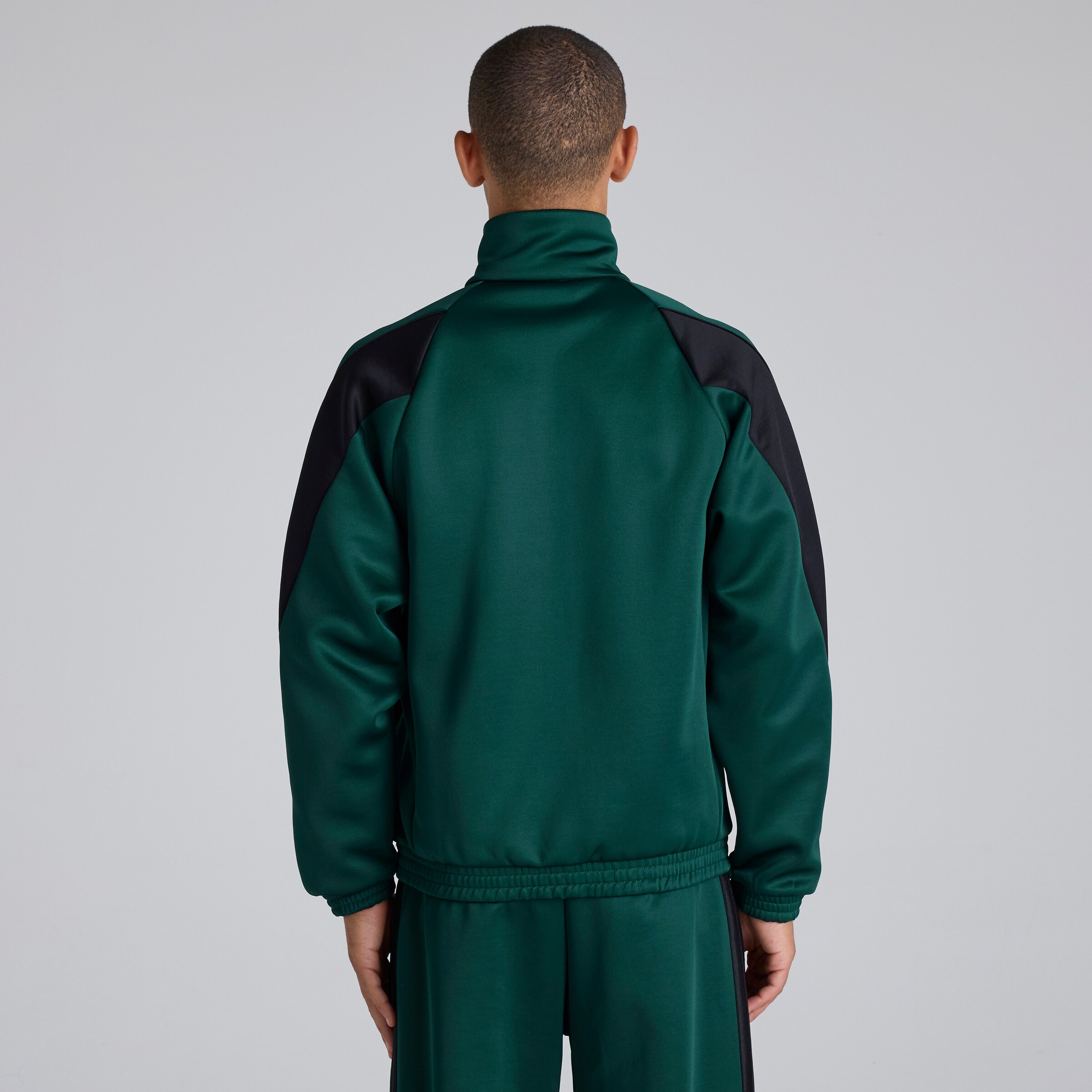 Manchester United x adidas Stadium Track Top Green Green Detail [2-6]
