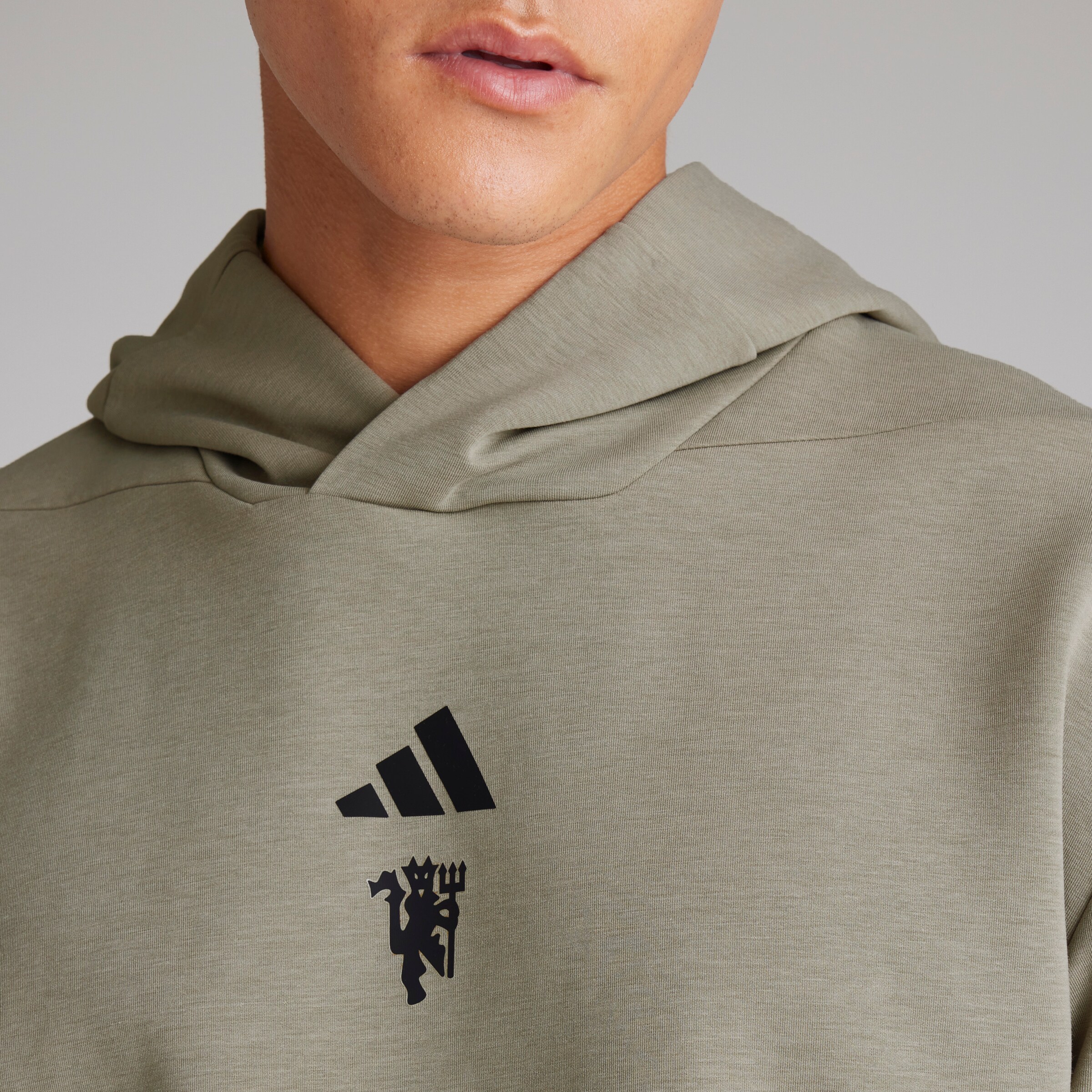 Manchester United x adidas Mens Designed for Training Hoodie Green Detail [4-5]