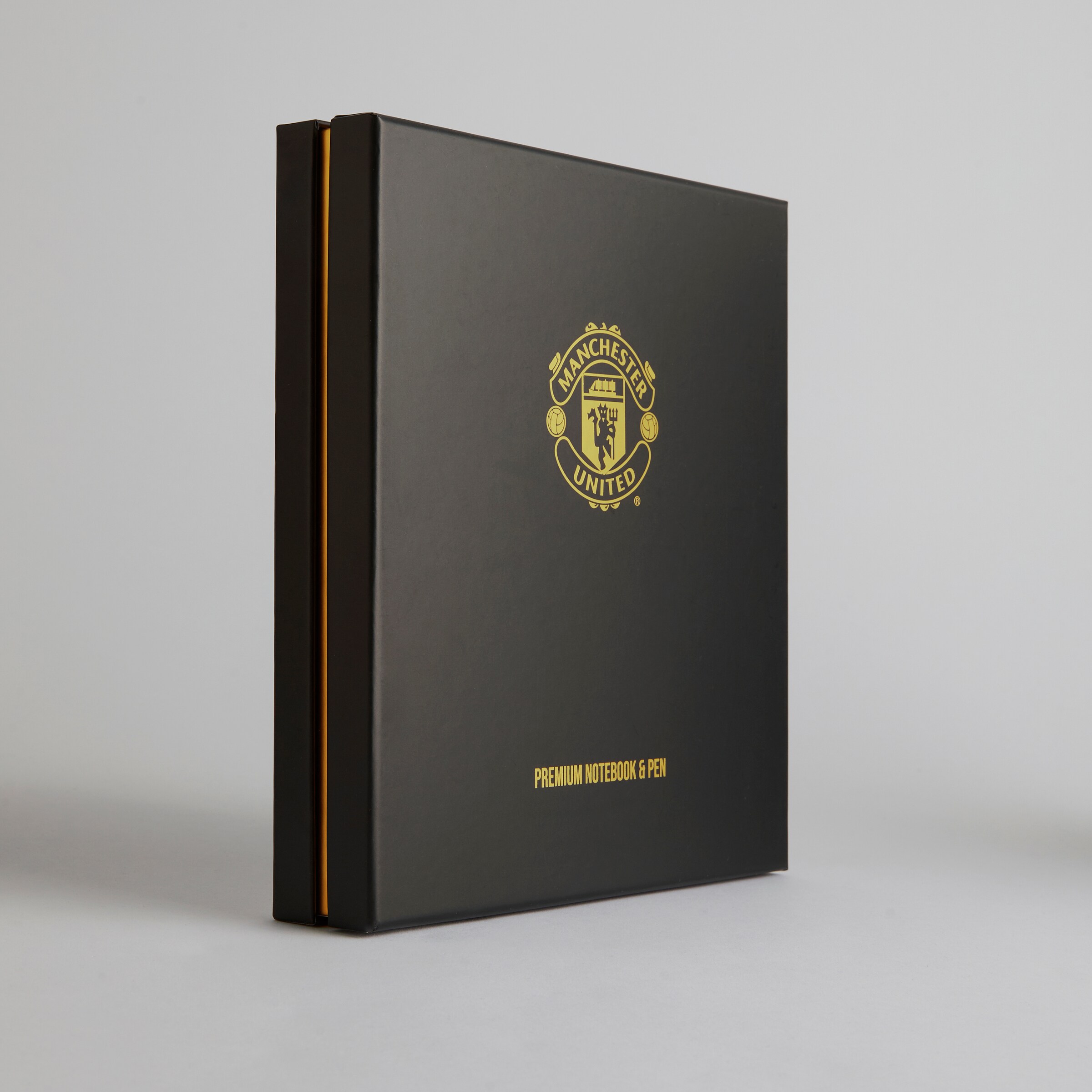 Manchester United Notebook and Pen Gift Box Black Black Detail [2-4]