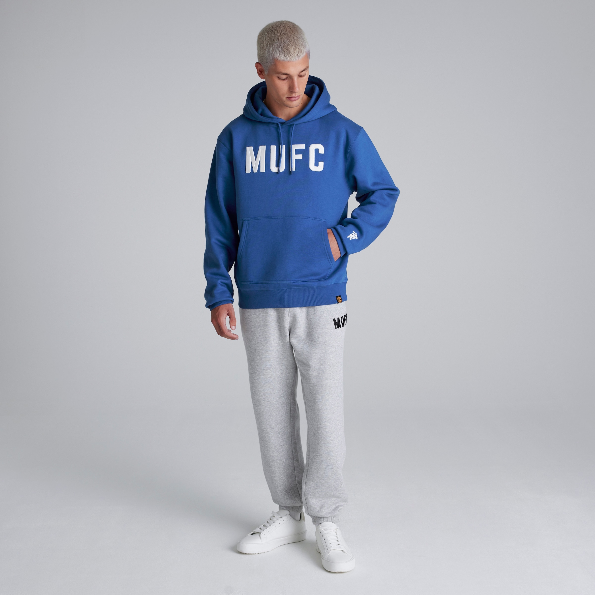 Manchester United Mens MUFC Overhead Hoodie Blue Blue Detail [3-6]