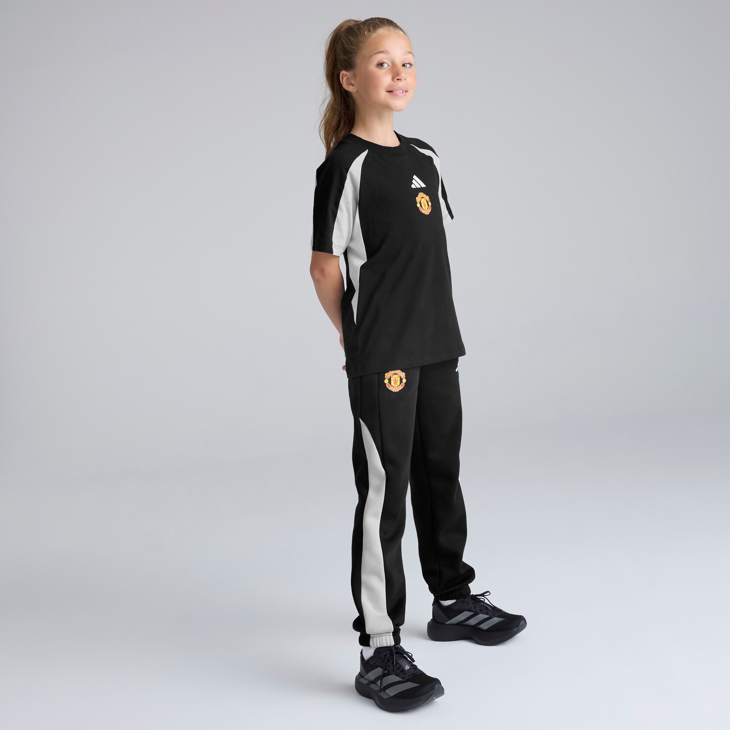 Manchester United x adidas Kids Colourblock T-Shirt Black Black Detail [3-5]