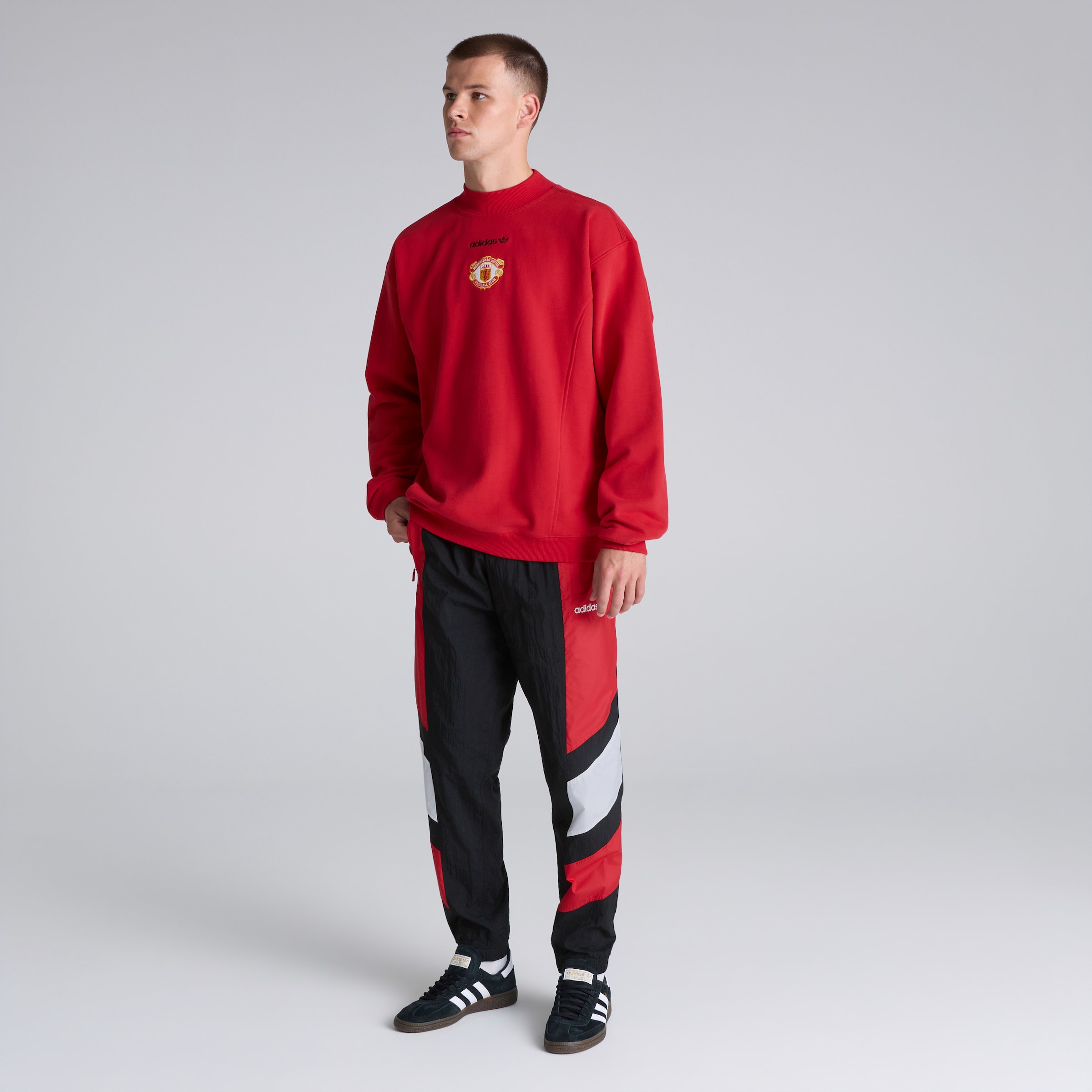 Manchester United x adidas EQT Sweatshirt Red Red Detail [4-6]