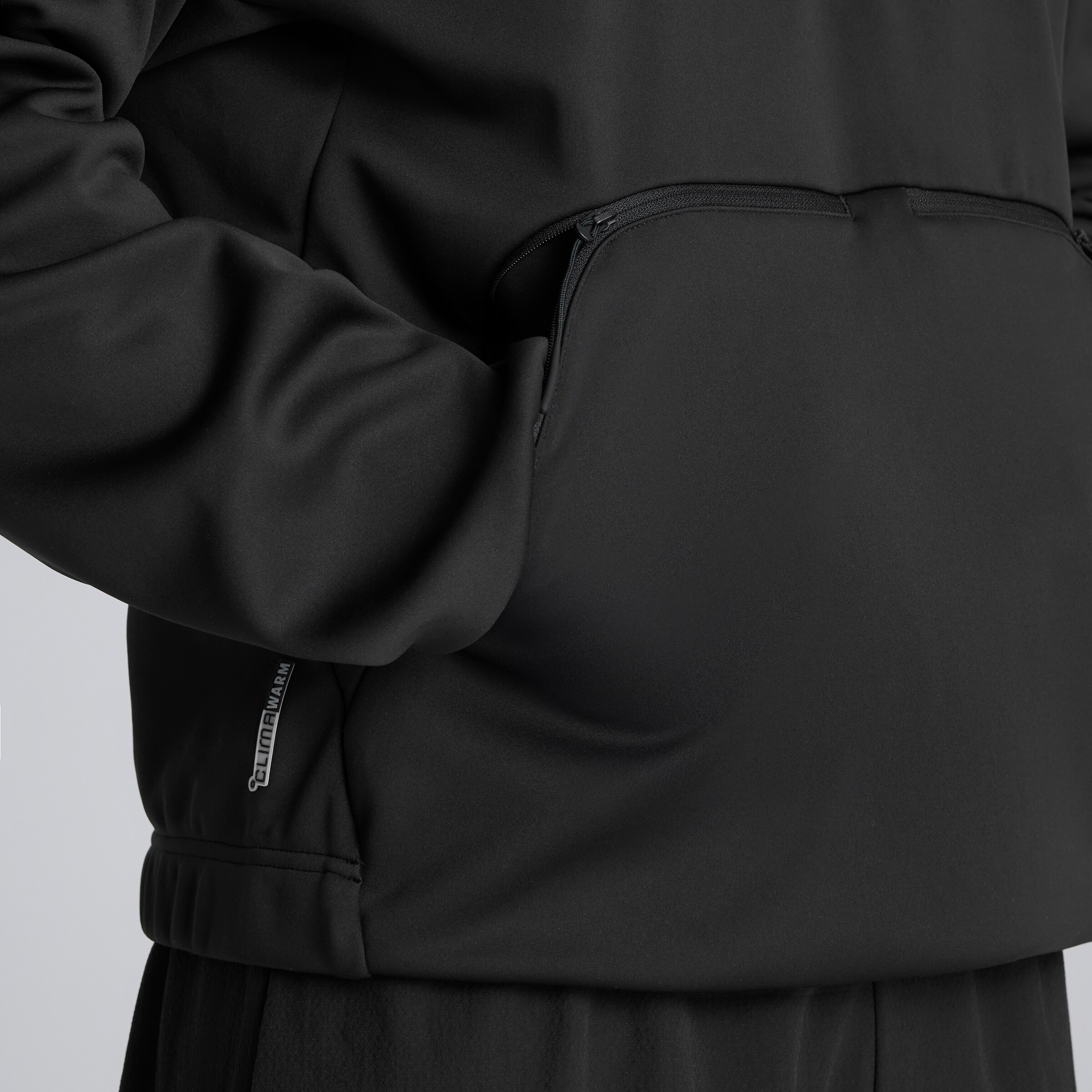 Manchester United x adidas City Tech Softshell 1/2-Zip Hoodie Black Noir Détail [5-6]