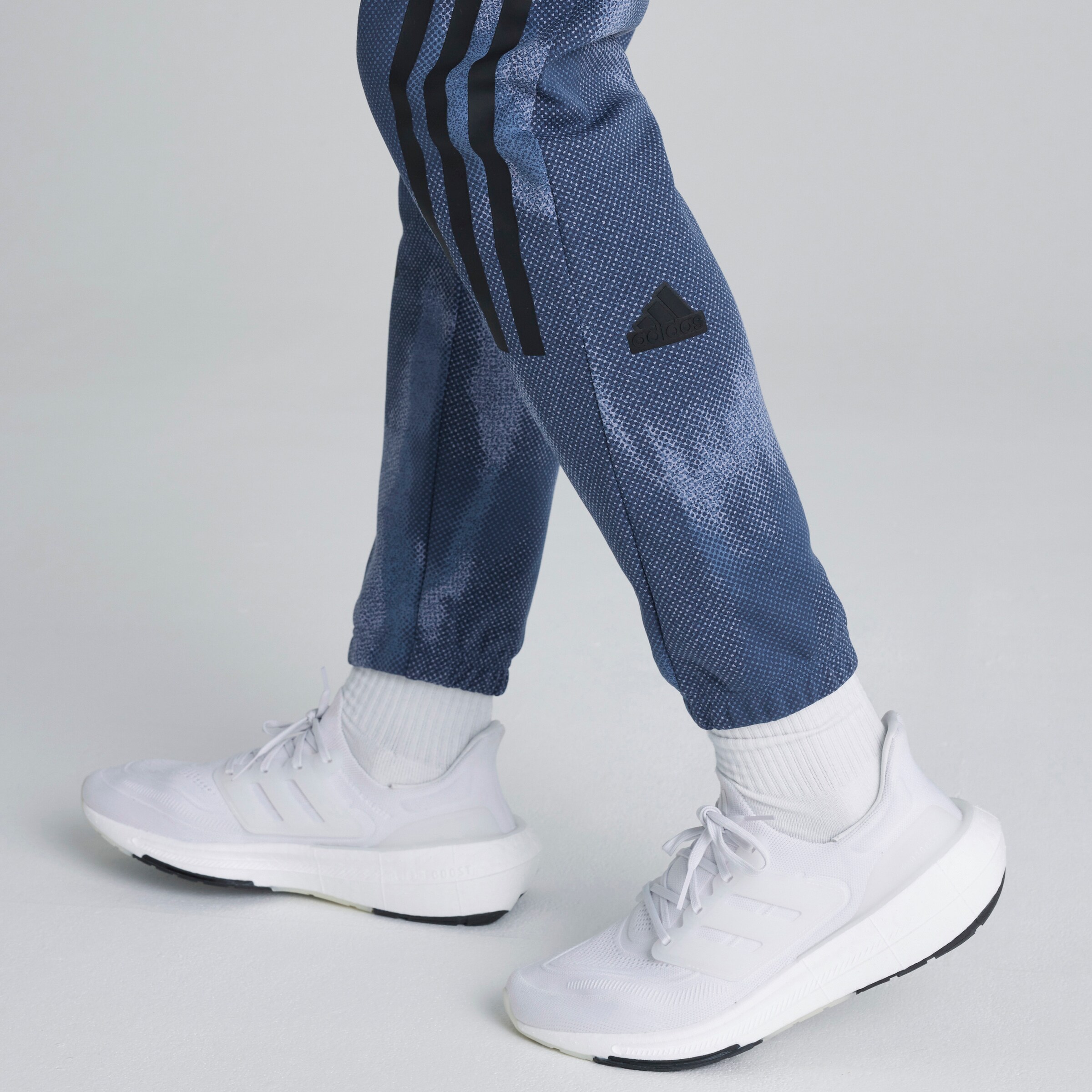 Manchester United x adidas Future Icons Graphic Joggers Blue Detail [5-6]