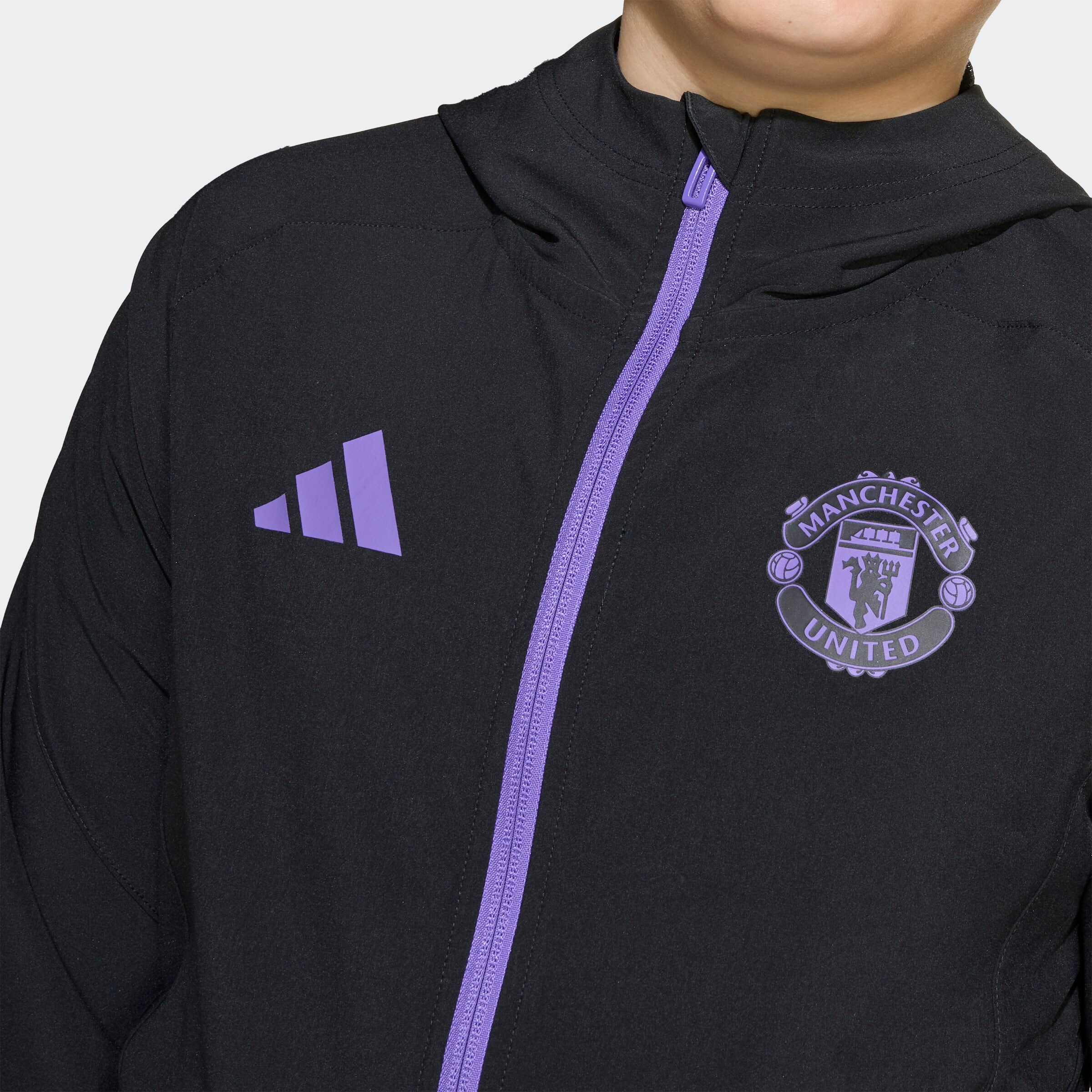 Manchester United Tiro 25 Competition Vis Tech Travel Jacket Kids Black Detail [7-8]