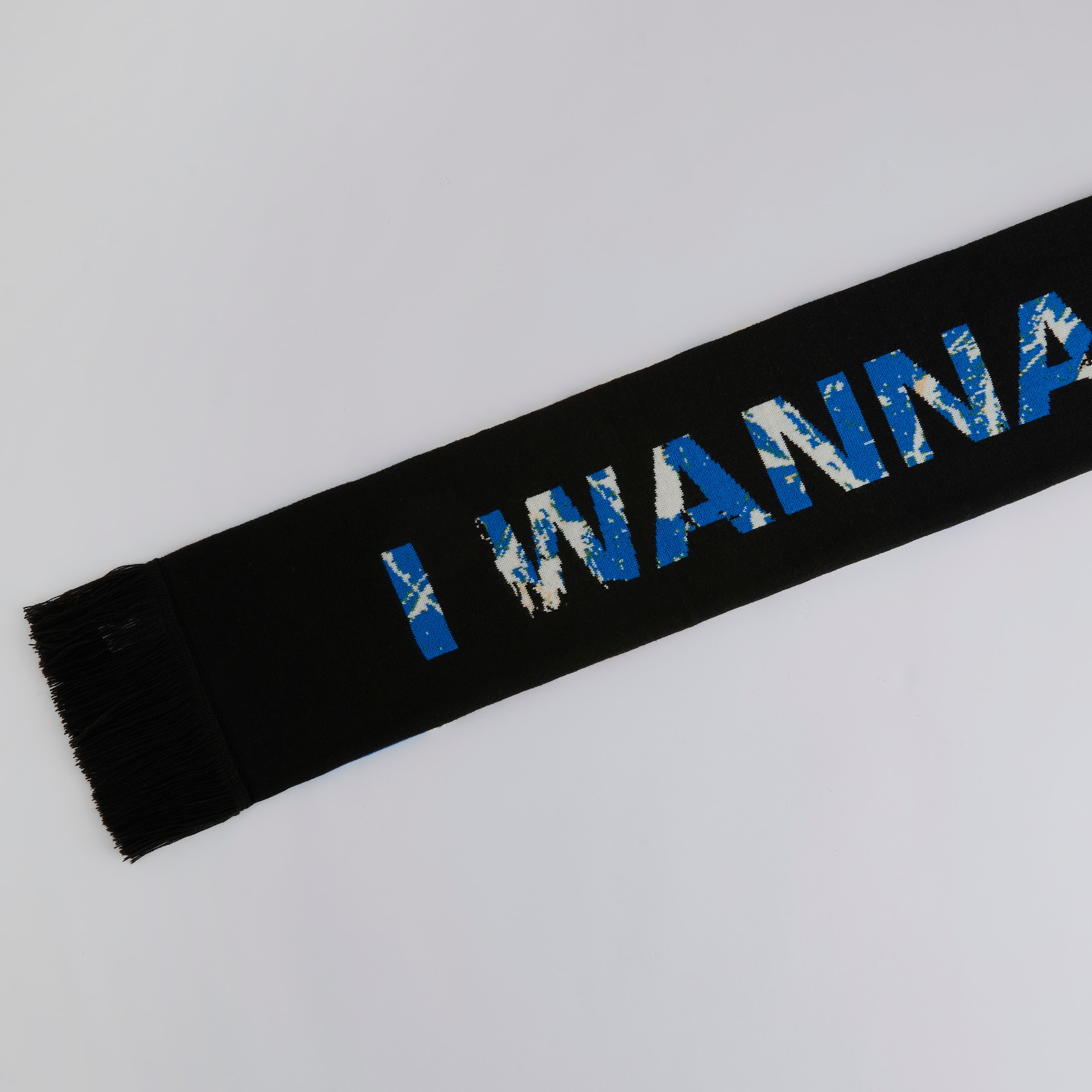 Manchester United x adidas Stone Roses Scarf Multi Black Detail [3-5]