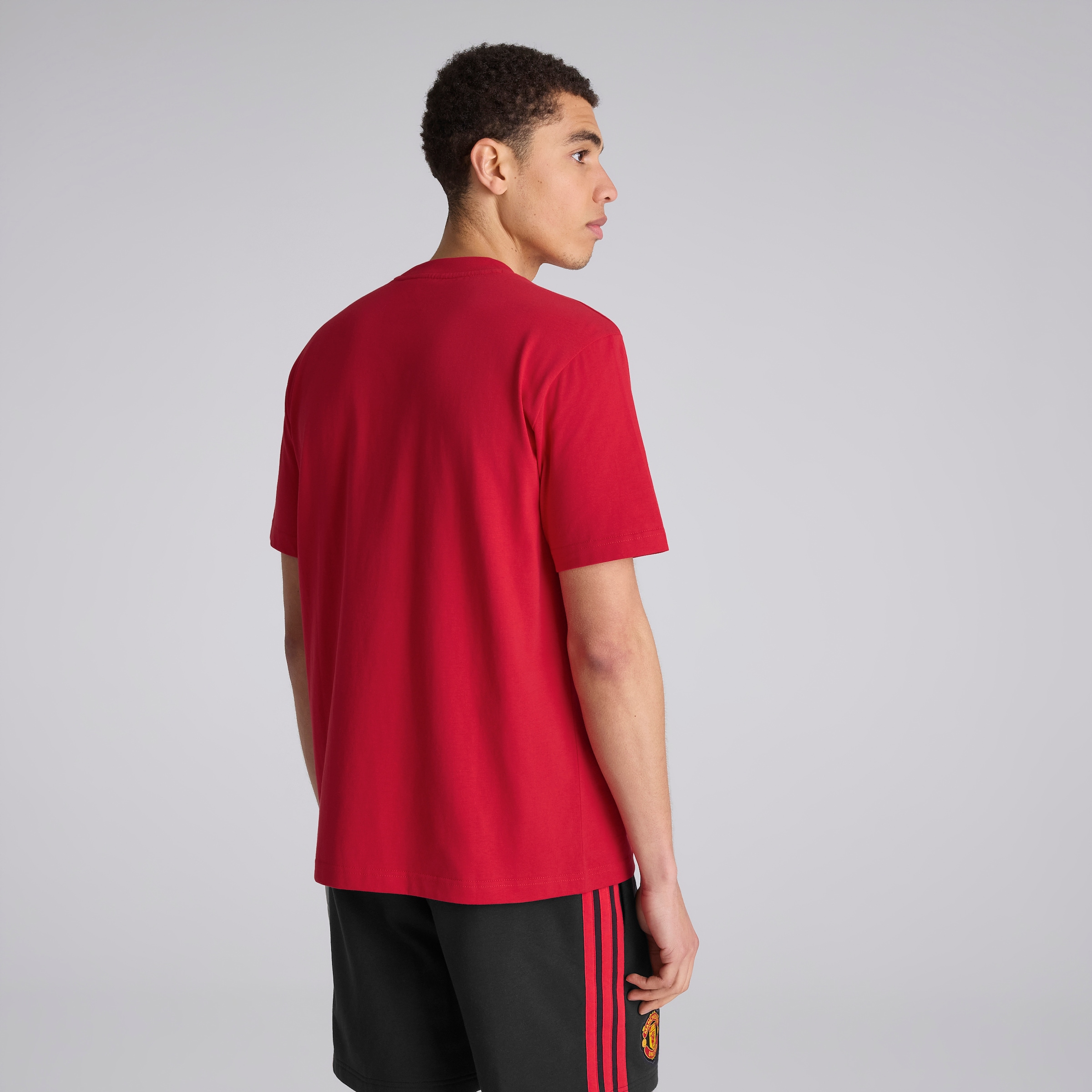Manchester United x adidas DNA Graphic T-Shirt Red Rouge Détail [2-5]