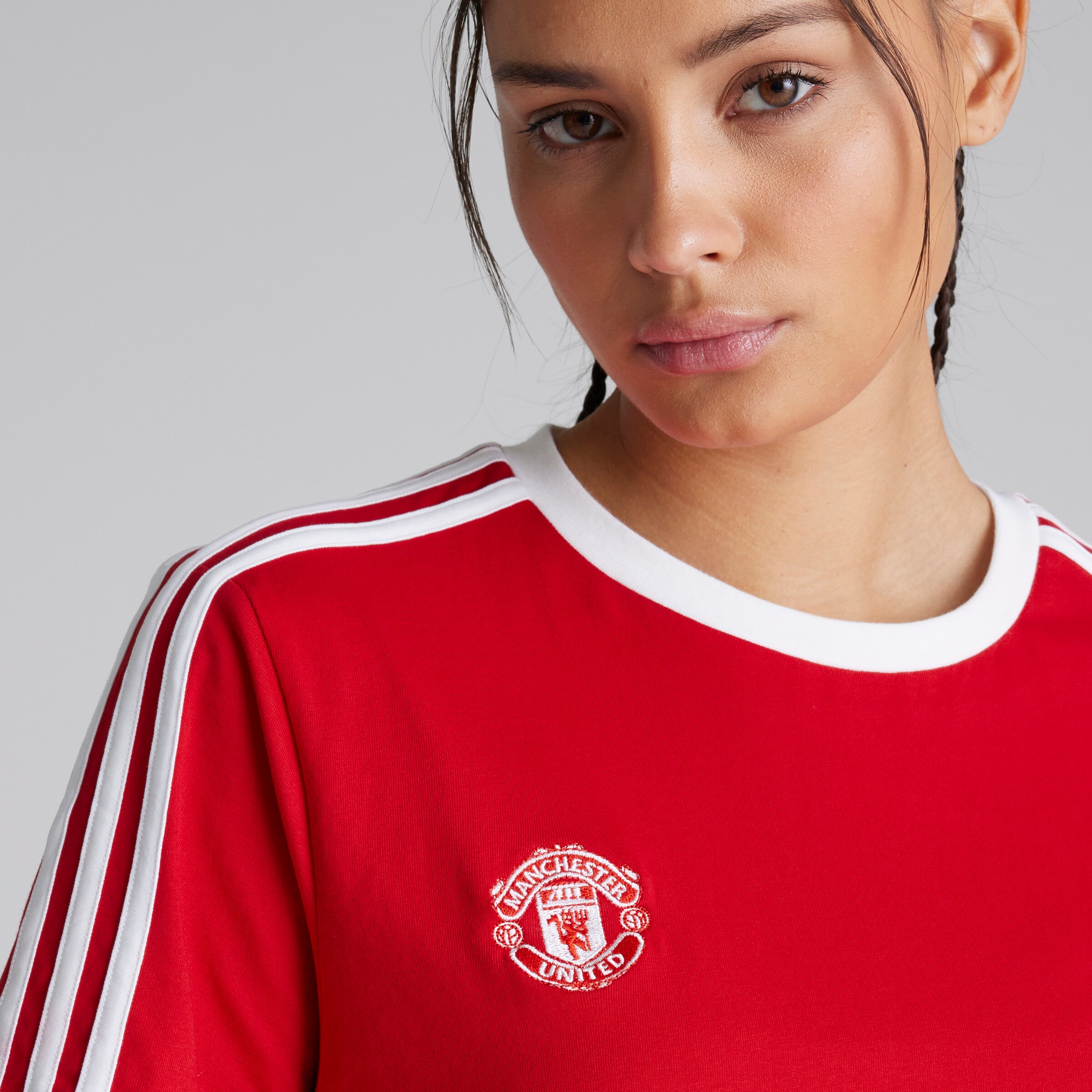Manchester United x adidas Womens Essentials 3-Stripes T-Shirt Red Red Detail [5-7]