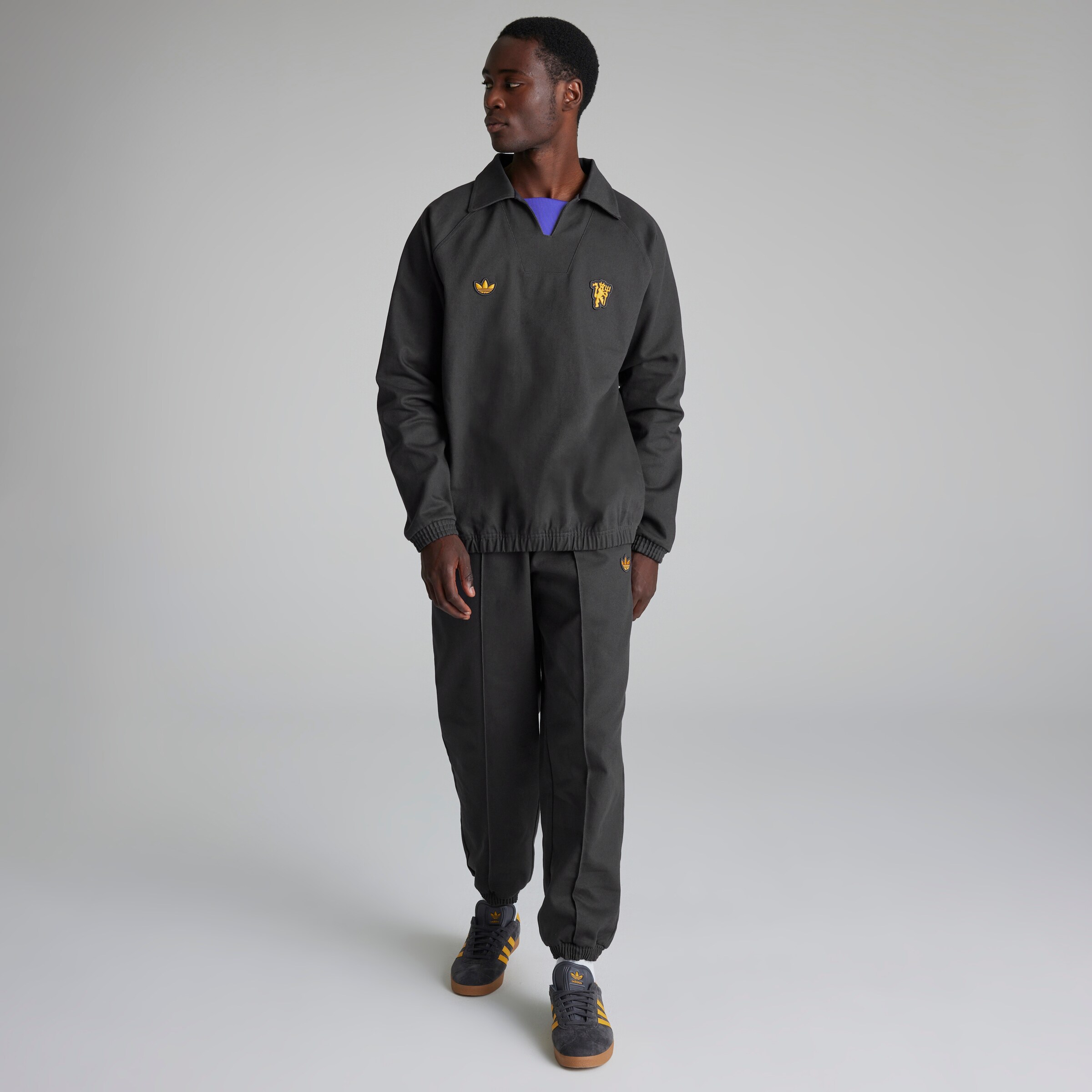 Buy Manchester United Terrace Icons Drill Sweatshirt