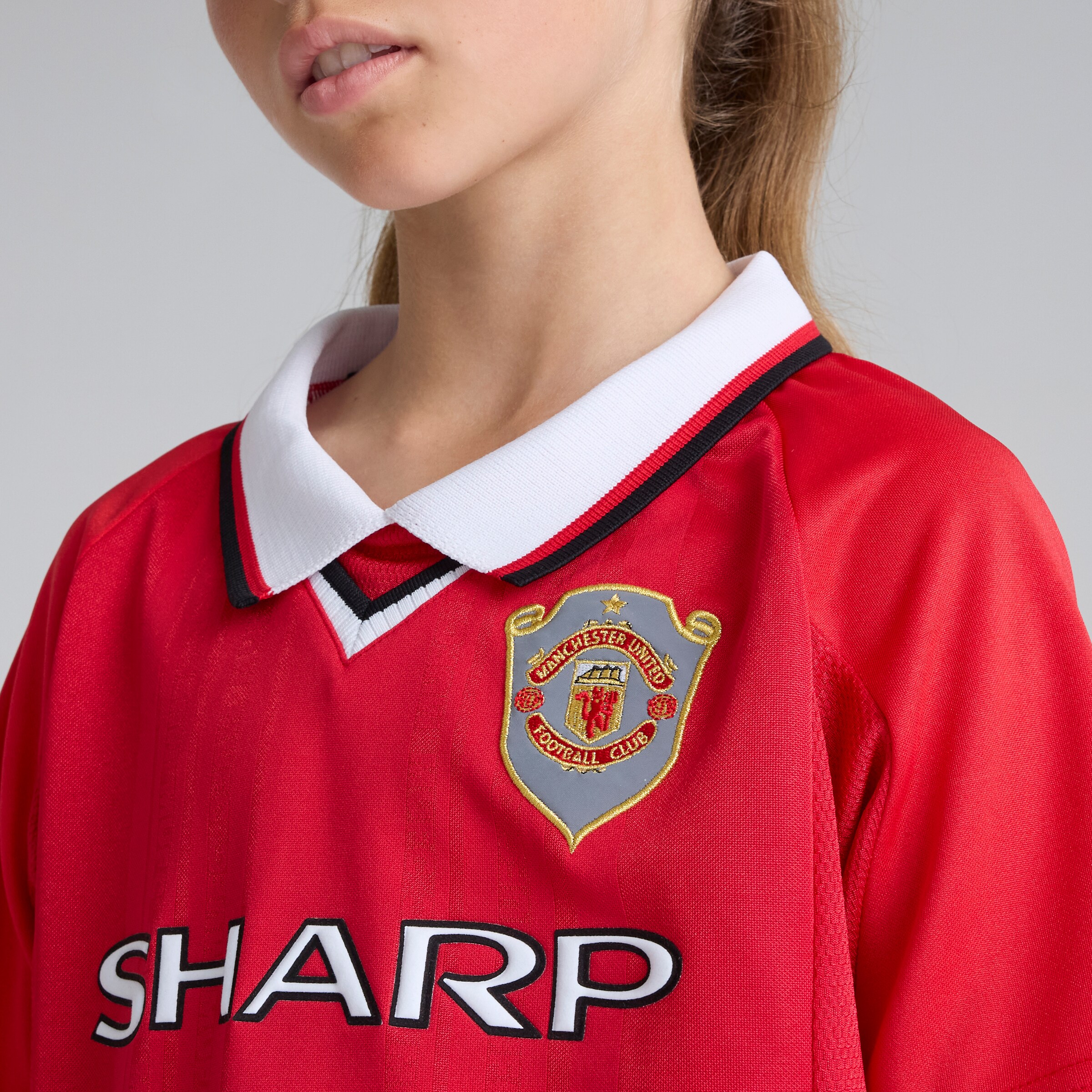 Manchester United Kids 1999 Champions League Final Shirt Red Red Detail [5-5]