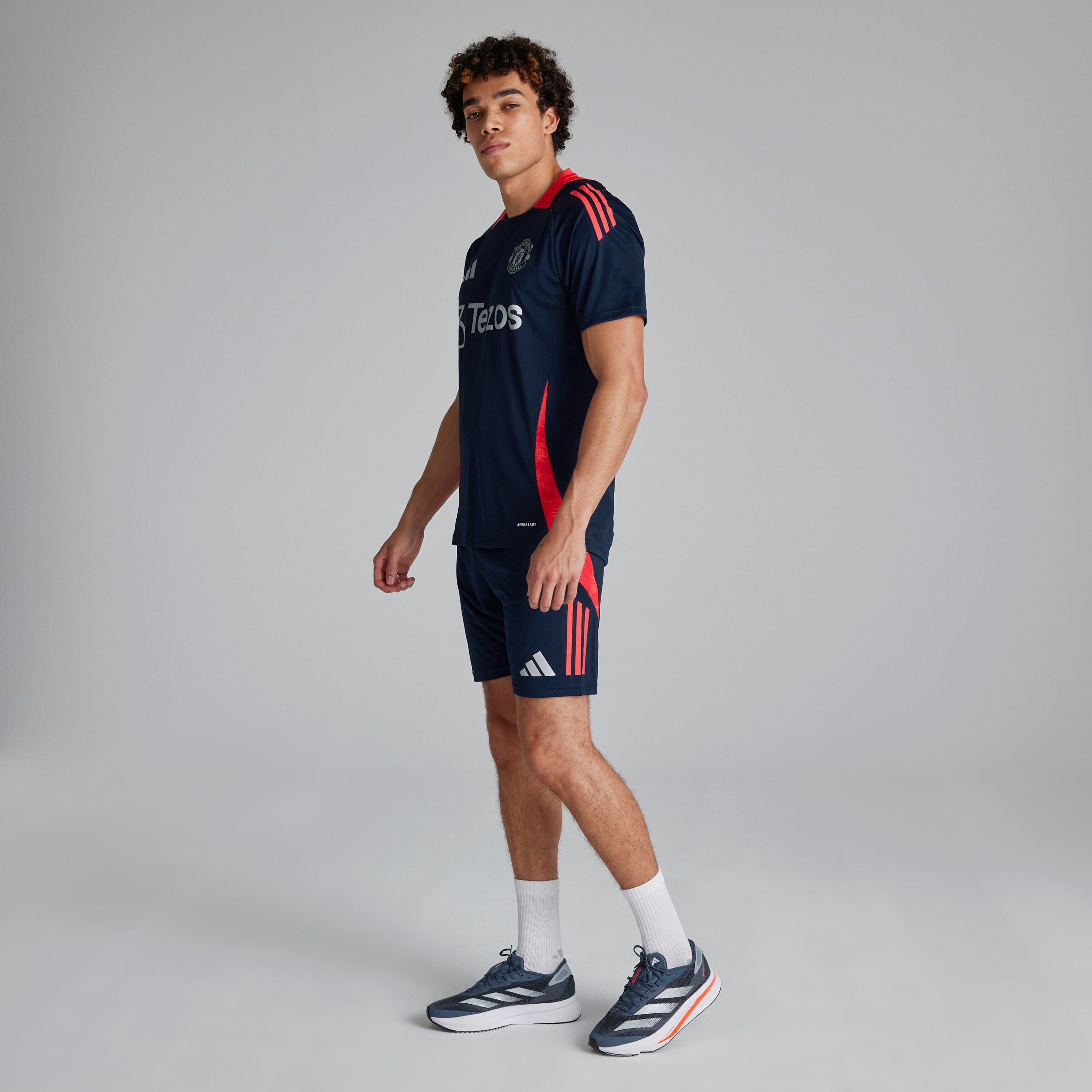 Manchester United Tiro 24 Training Jersey Navy Blue Detail [3-5]