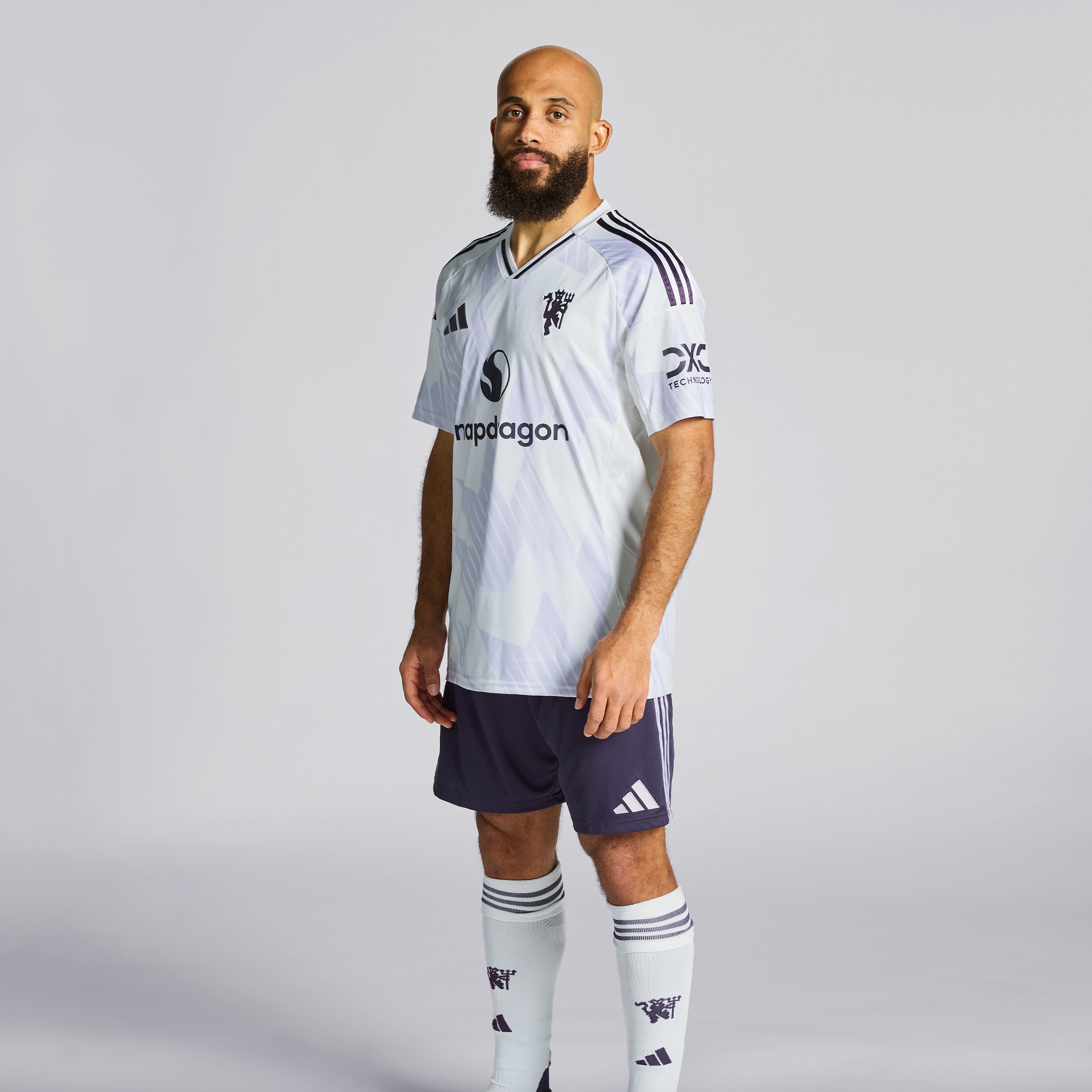 Manchester United 25/26 Away Jersey with Mbuemo 19 EPL Printing & Badge White Detail [3-5]