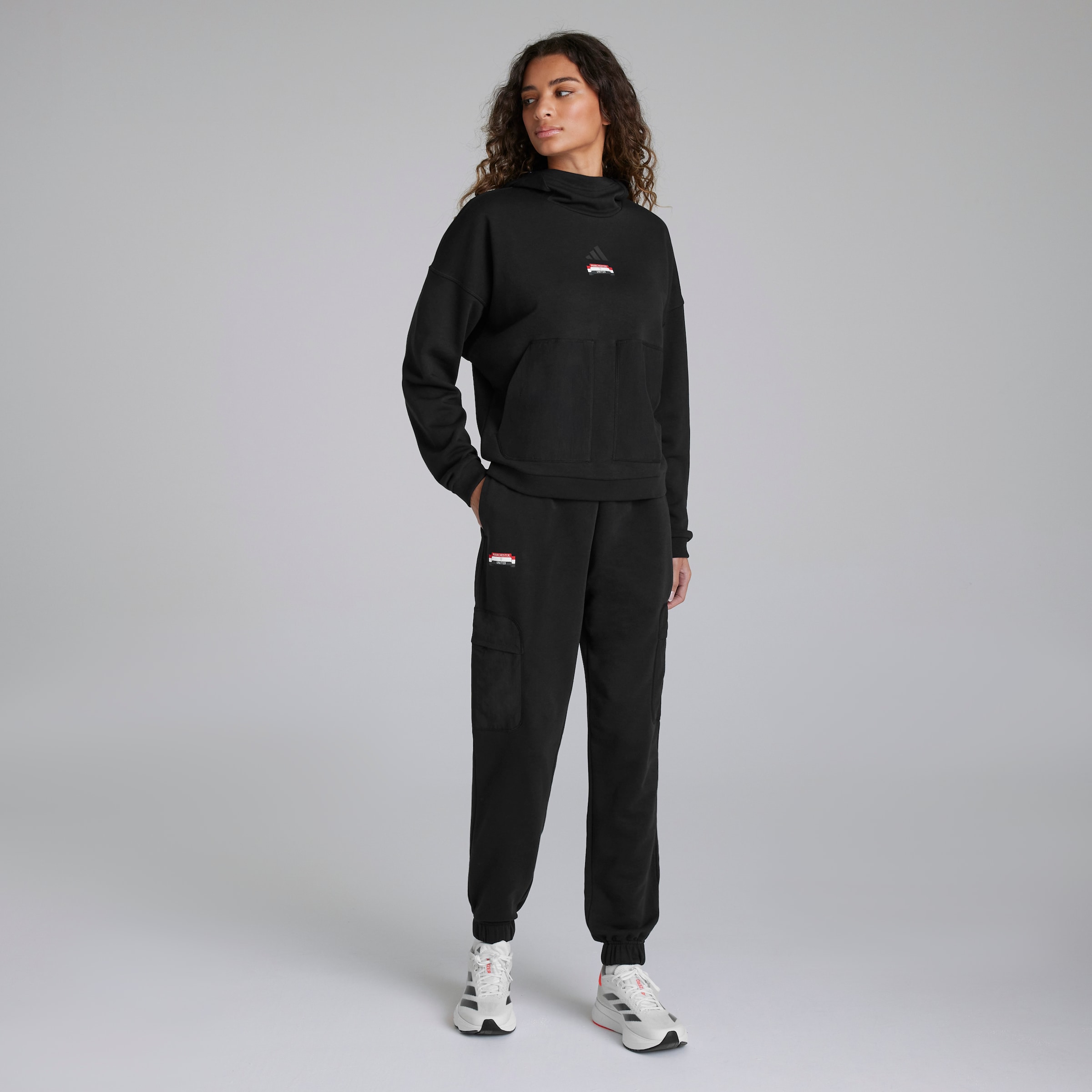 Manchester United x adidas Womens City Escape Cargo Pant Black Black Detail [3-5]