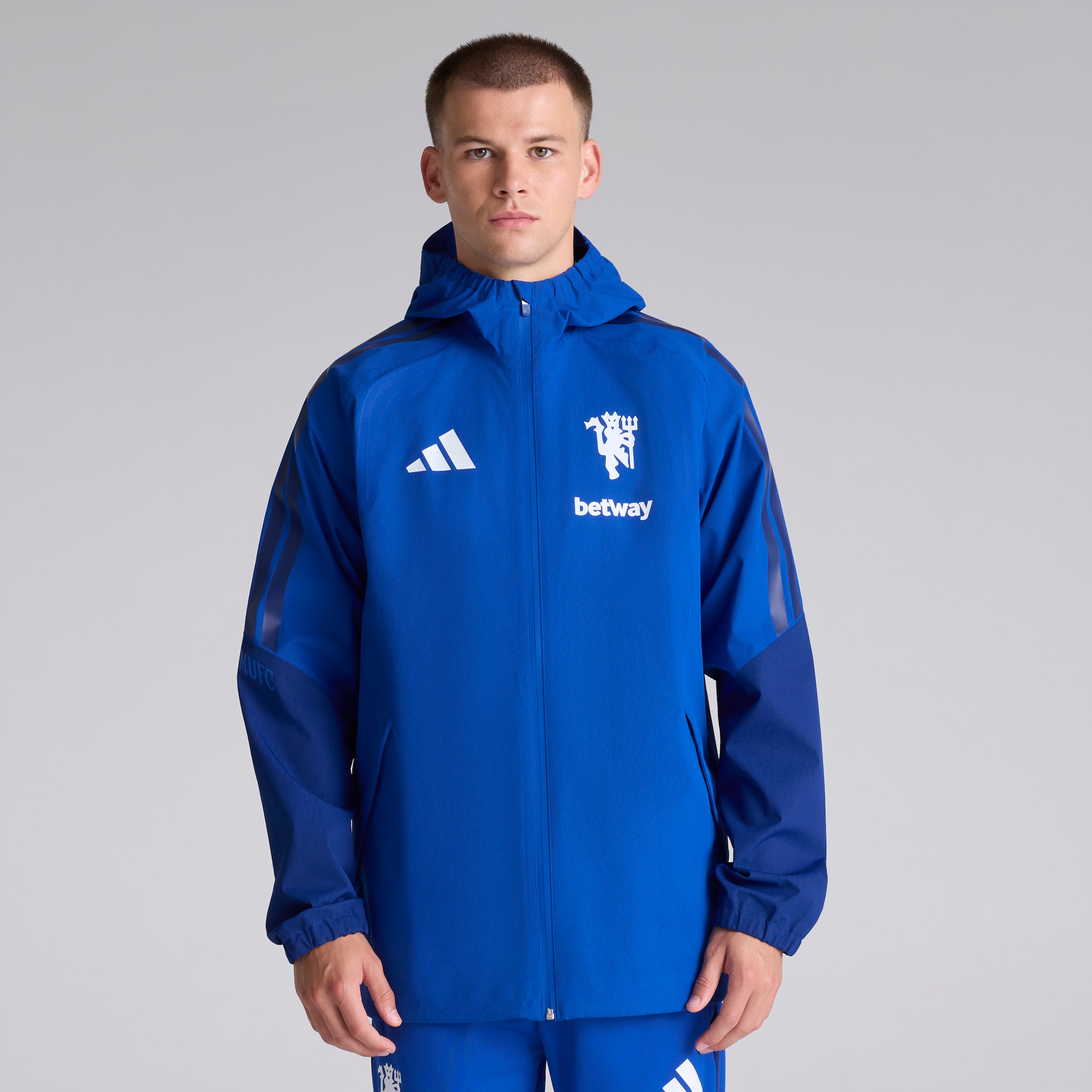 Manchester United 26/27 Cup Training Tiro Authentic Rain Jacket Blue (Sponsored)
