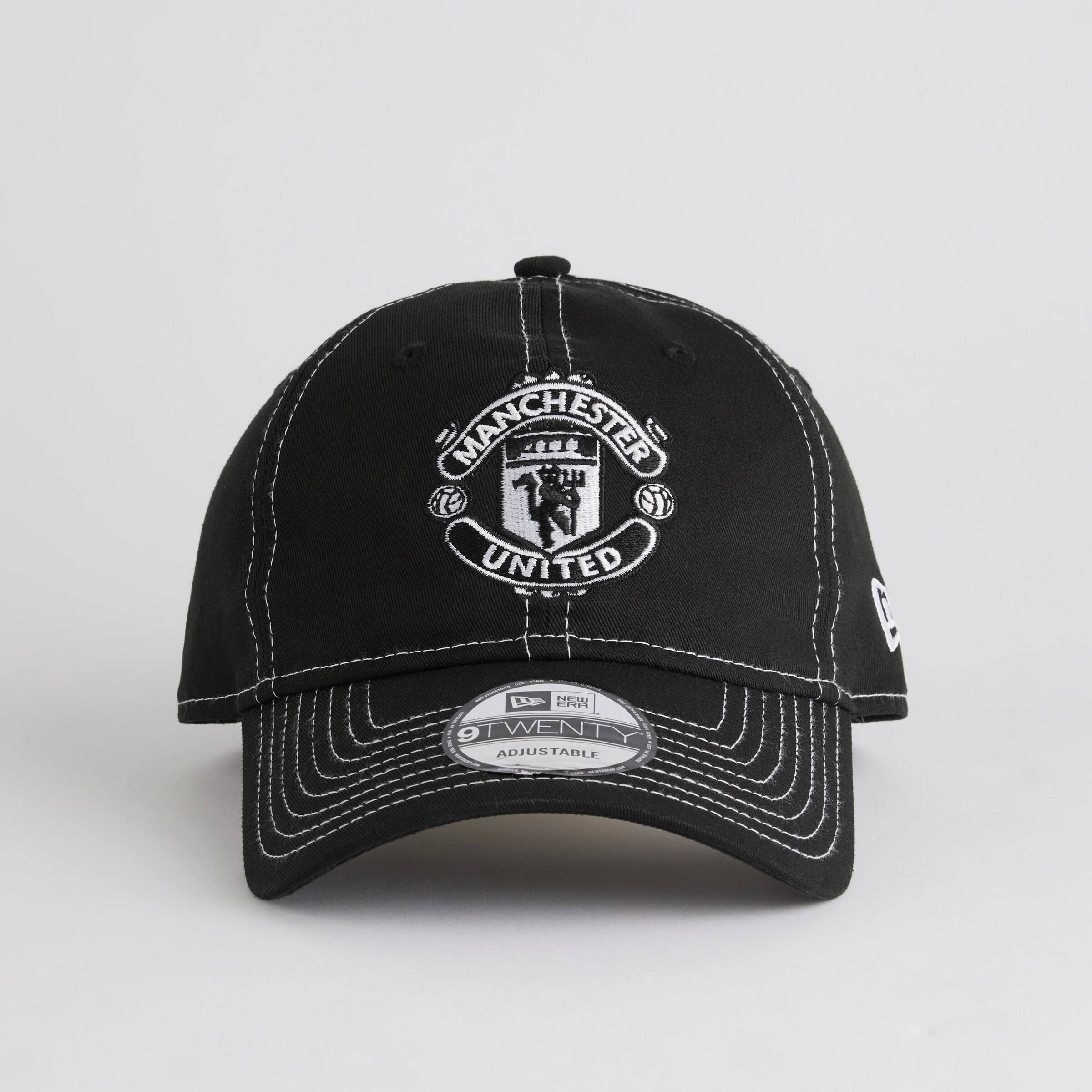 Manchester United x New Era Contrast Stitch 9Twenty Cap Black Black Detail [2-5]