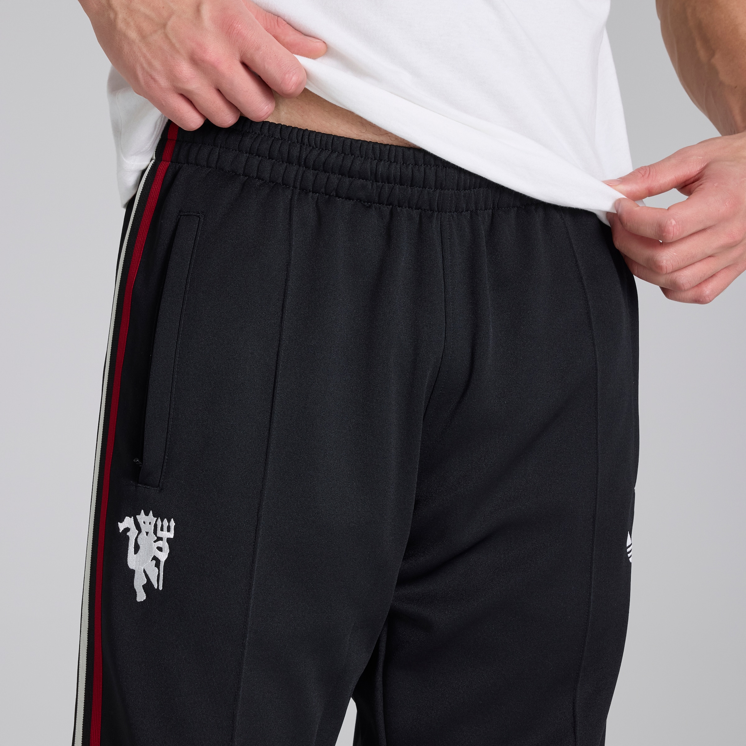 Manchester United x adidas Originals Track Pants Black Detail [6-6]