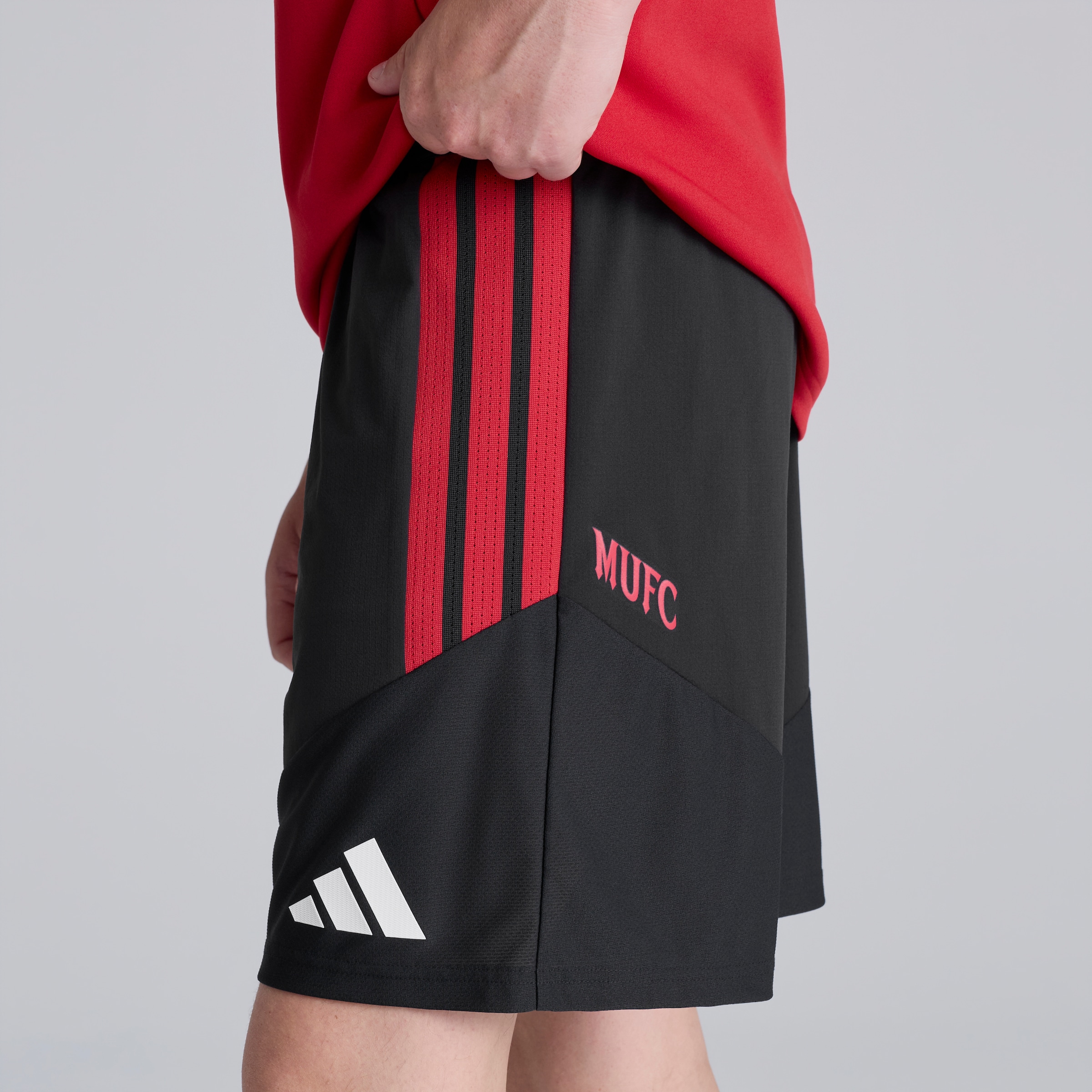 Manchester United 26/27 Training Tiro Authentic Shorts Black Black Detail [5-6]