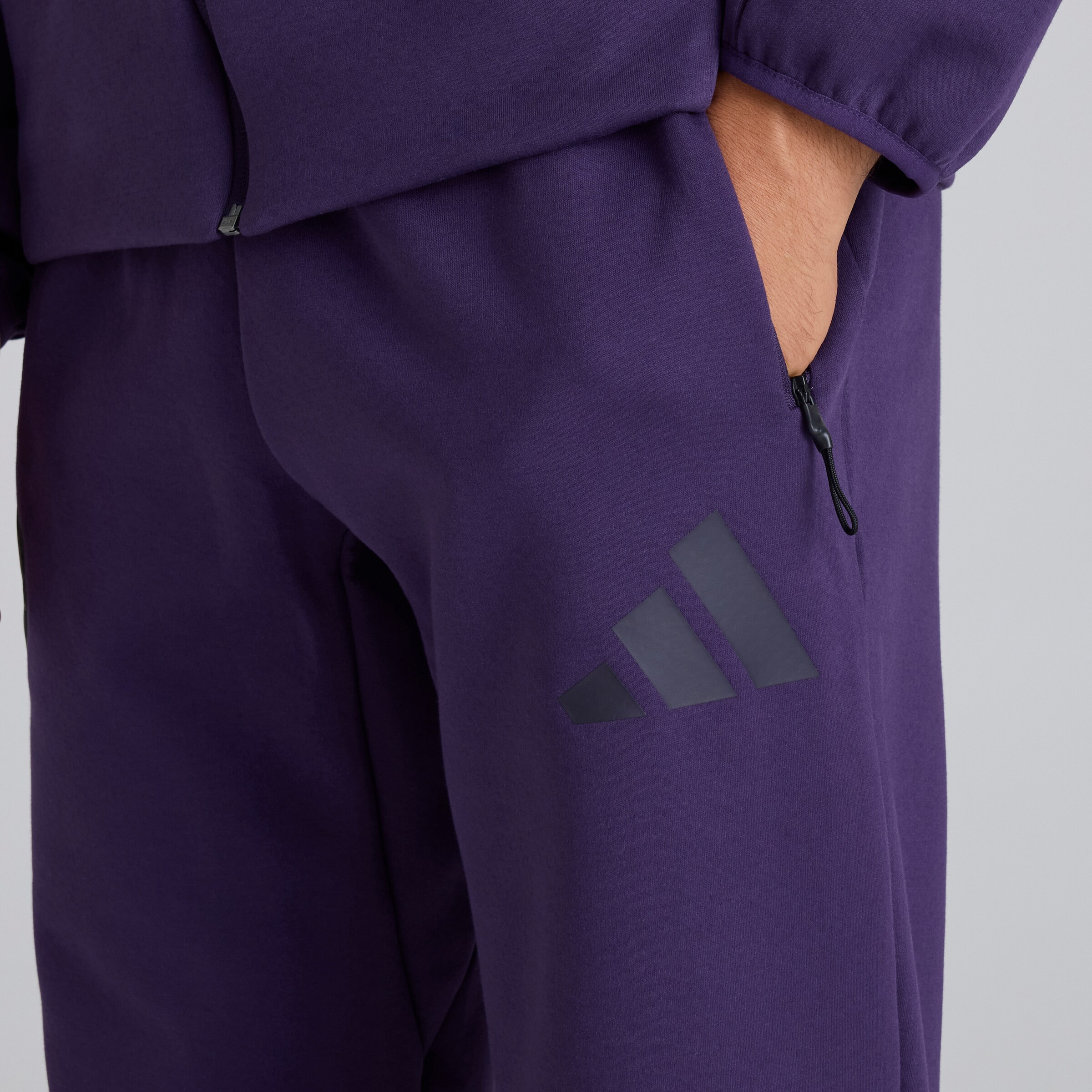 Manchester United x adidas Z.N.E. Tracksuit Bottoms Purple Purple Detail [5-5]