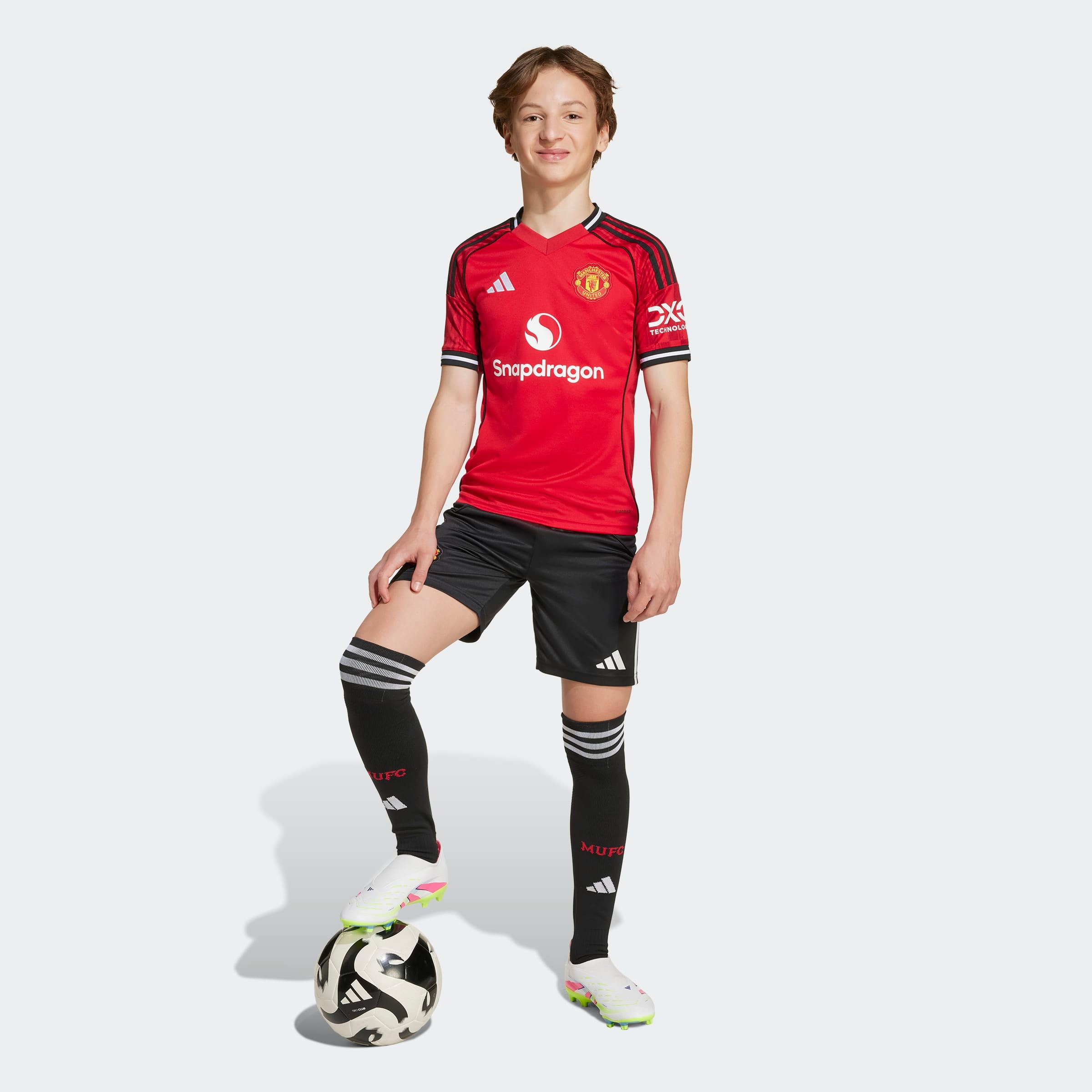 Manchester United Kids 25/26 Home Shorts Black Negro Detalle [3-8]