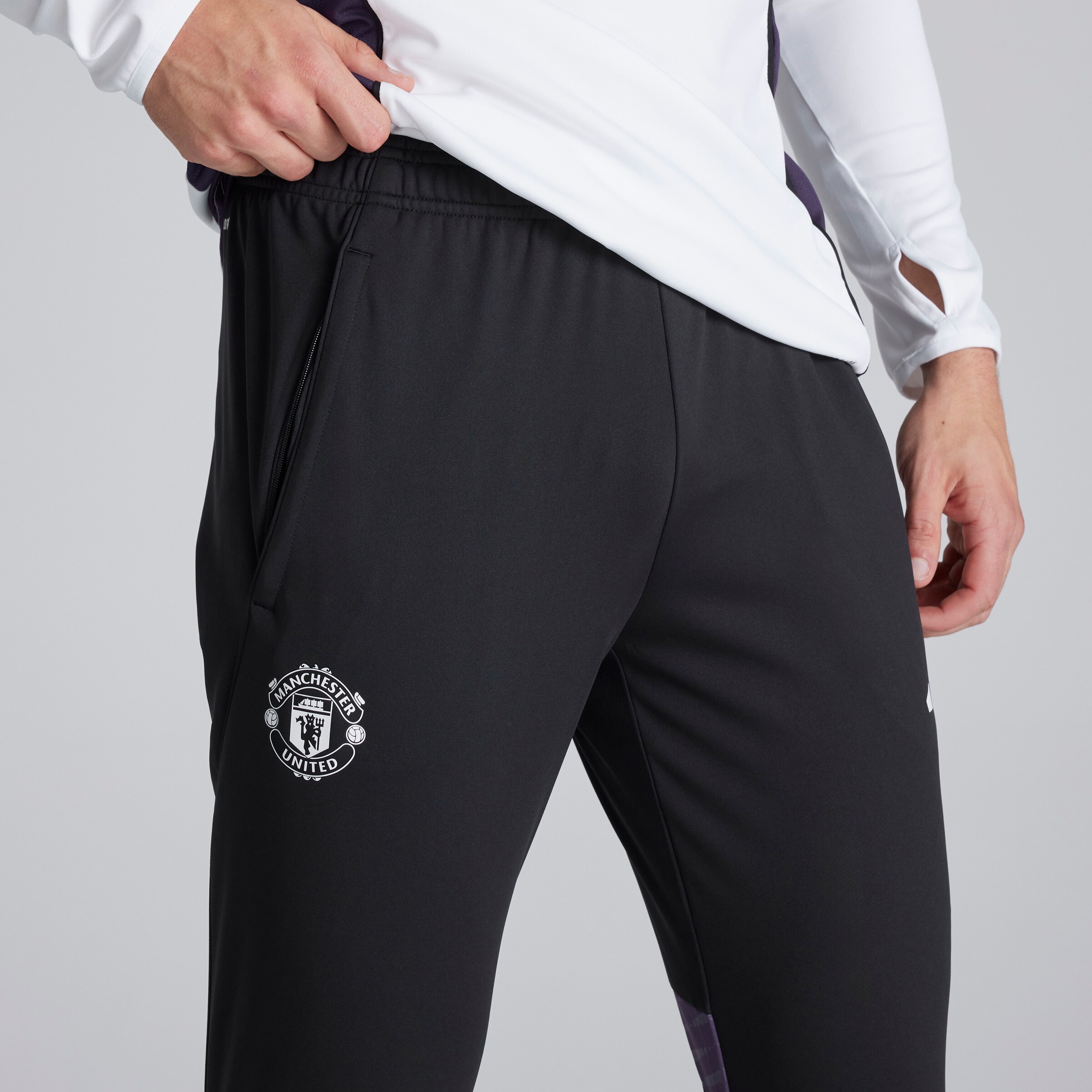 Manchester United Tiro 25 Competition Training Pants Black Detail [5-7]