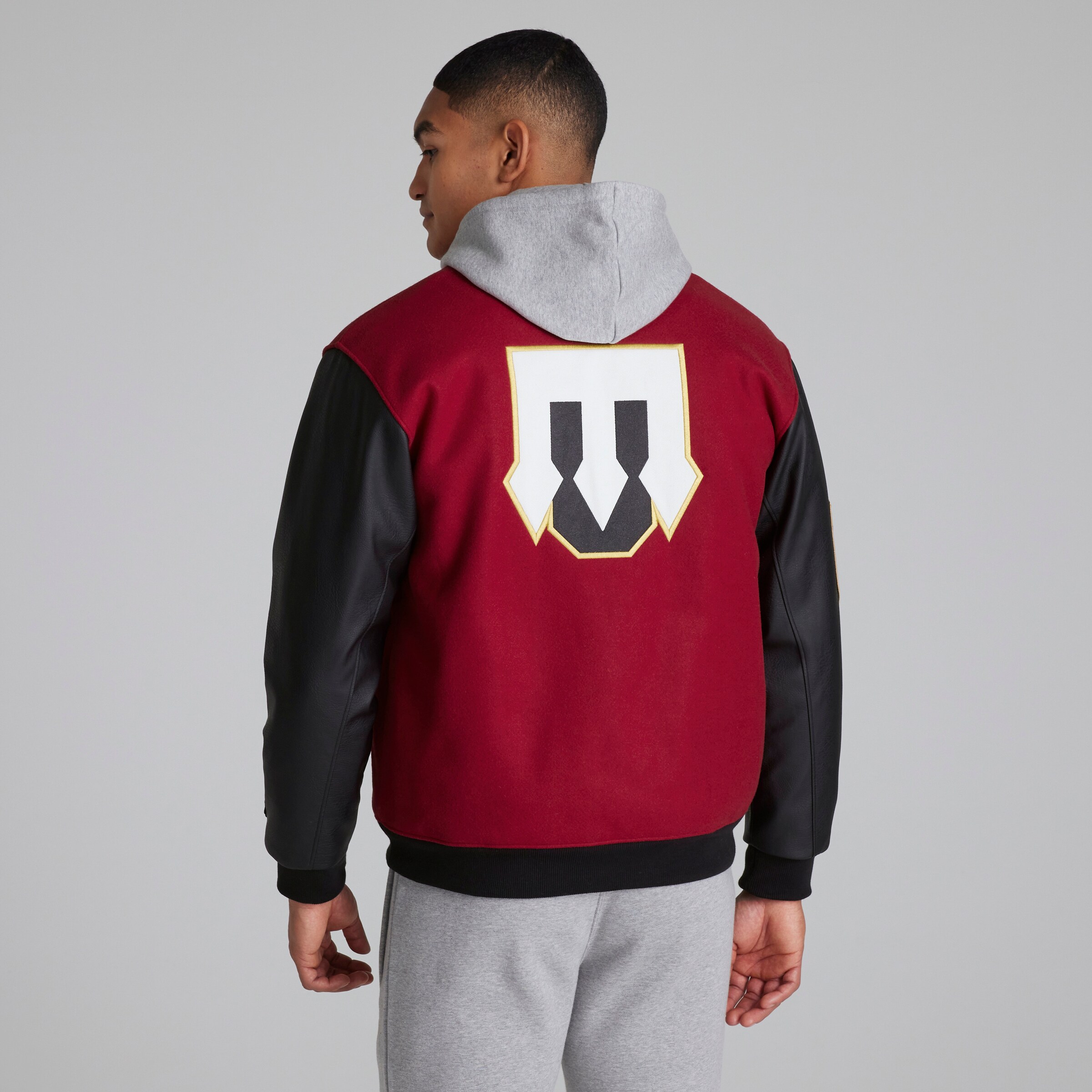 Manchester United VRCT Jacket Black Detail [3-8]