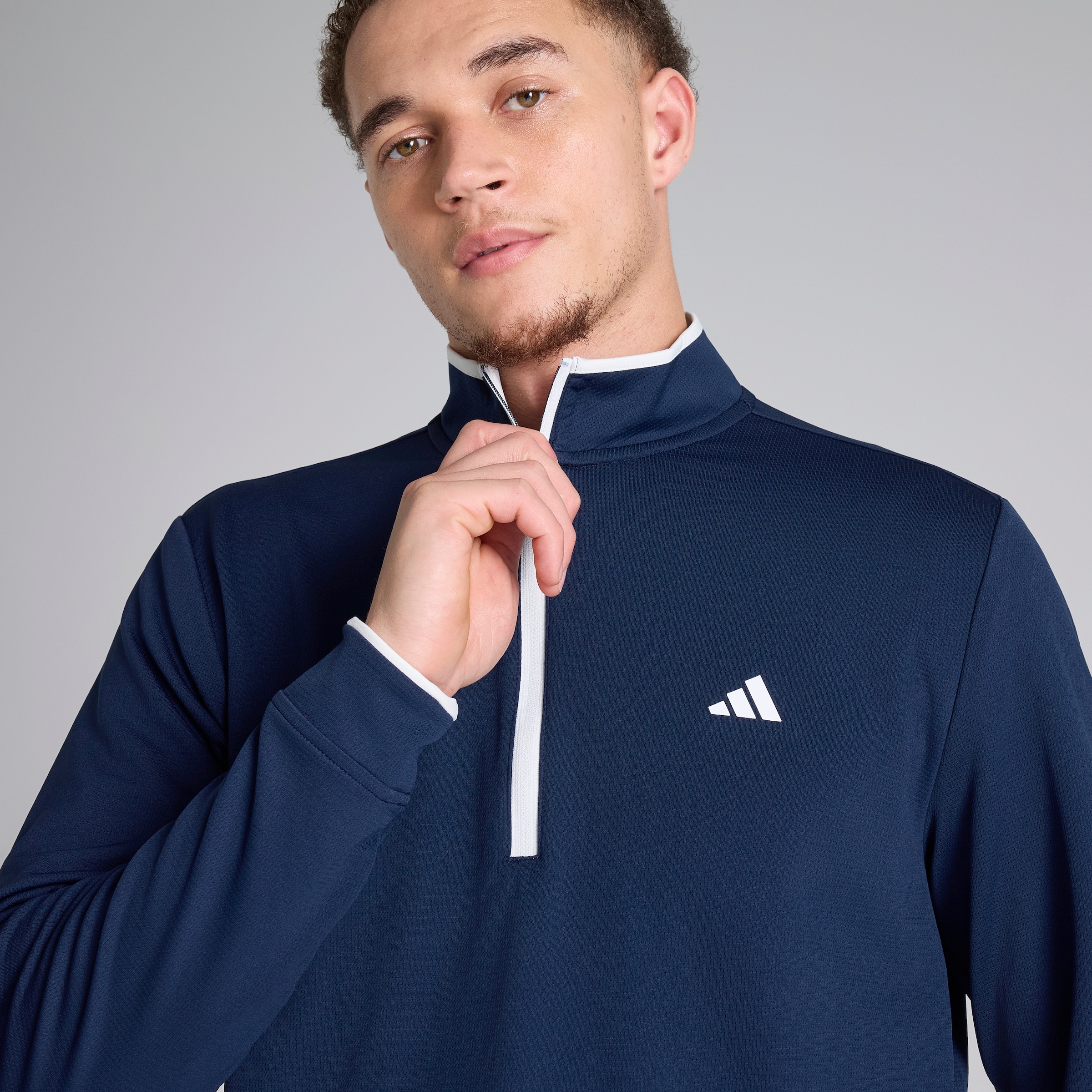 Manchester United x adidas Golf Half Zip Top Navy Navy blue Detail [4-5]