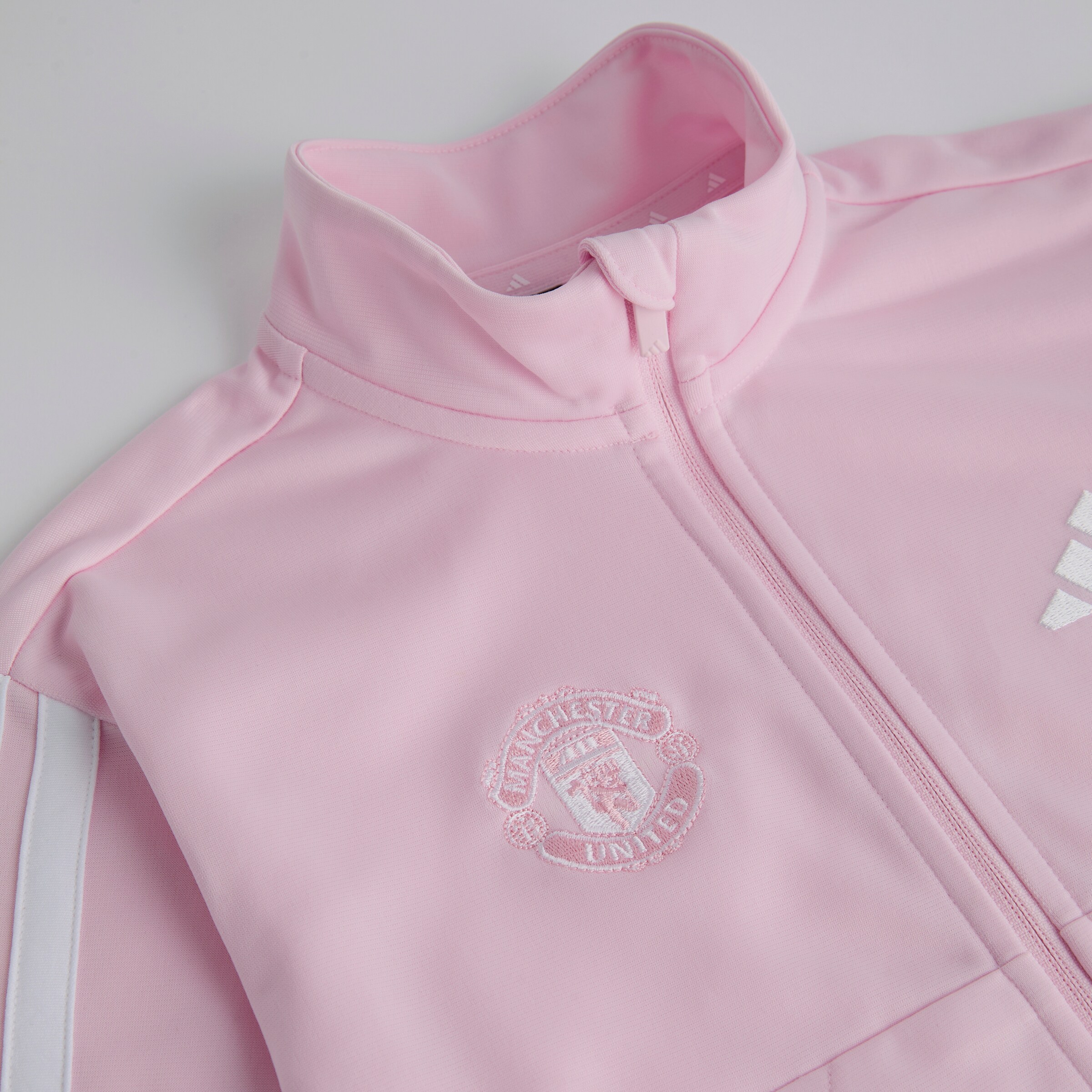 Manchester United x adidas Little Kids Essentials 3-Stripes CLIMACOOL Tracksuit Pink Pink Detail [3-4]