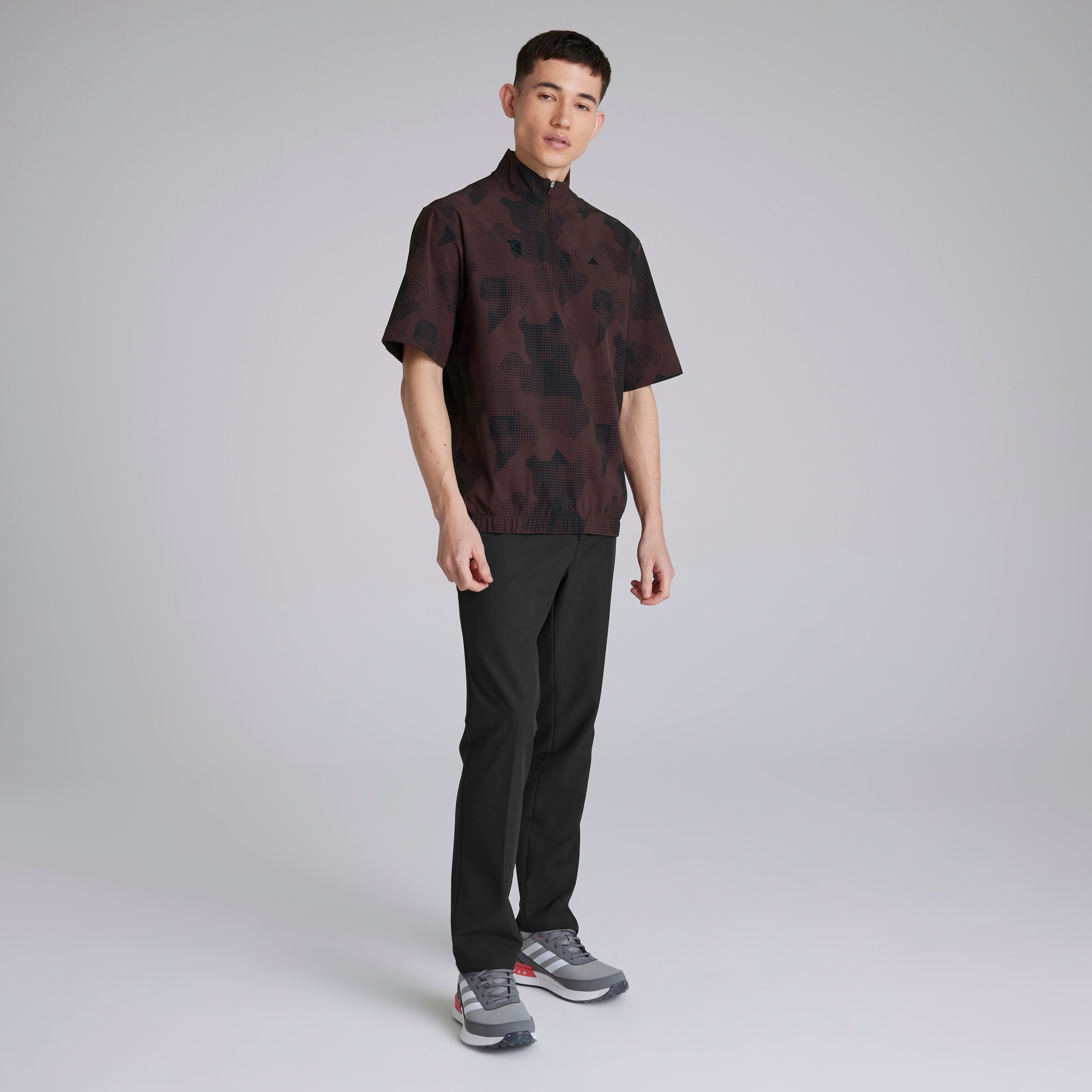 Manchester United x adidas Golf Go-to DWR Short Sleeve 1/2 Zip Pullover Burgundy Detail [3-4]