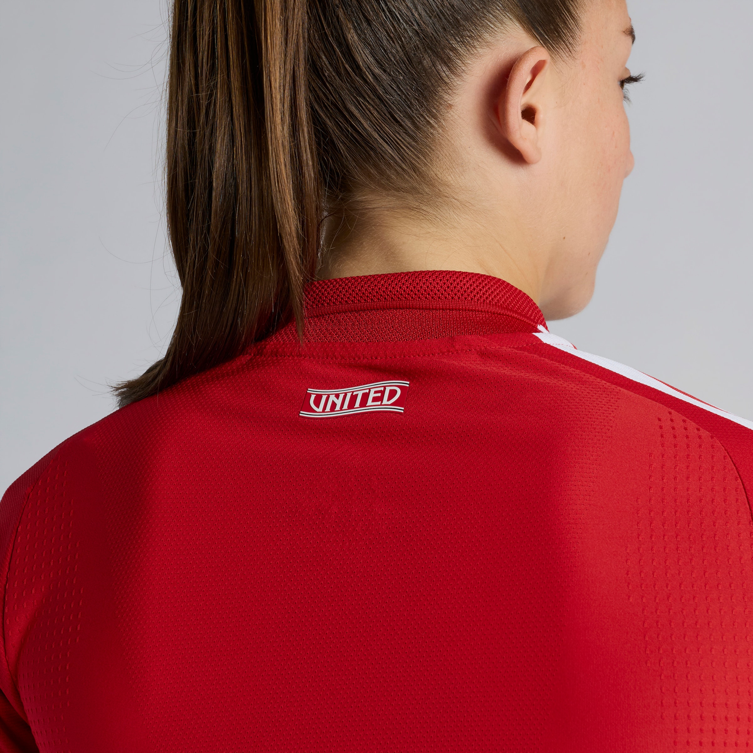 Manchester United Womens 26/27 Home Authentic Jersey Red Detail [6-6]
