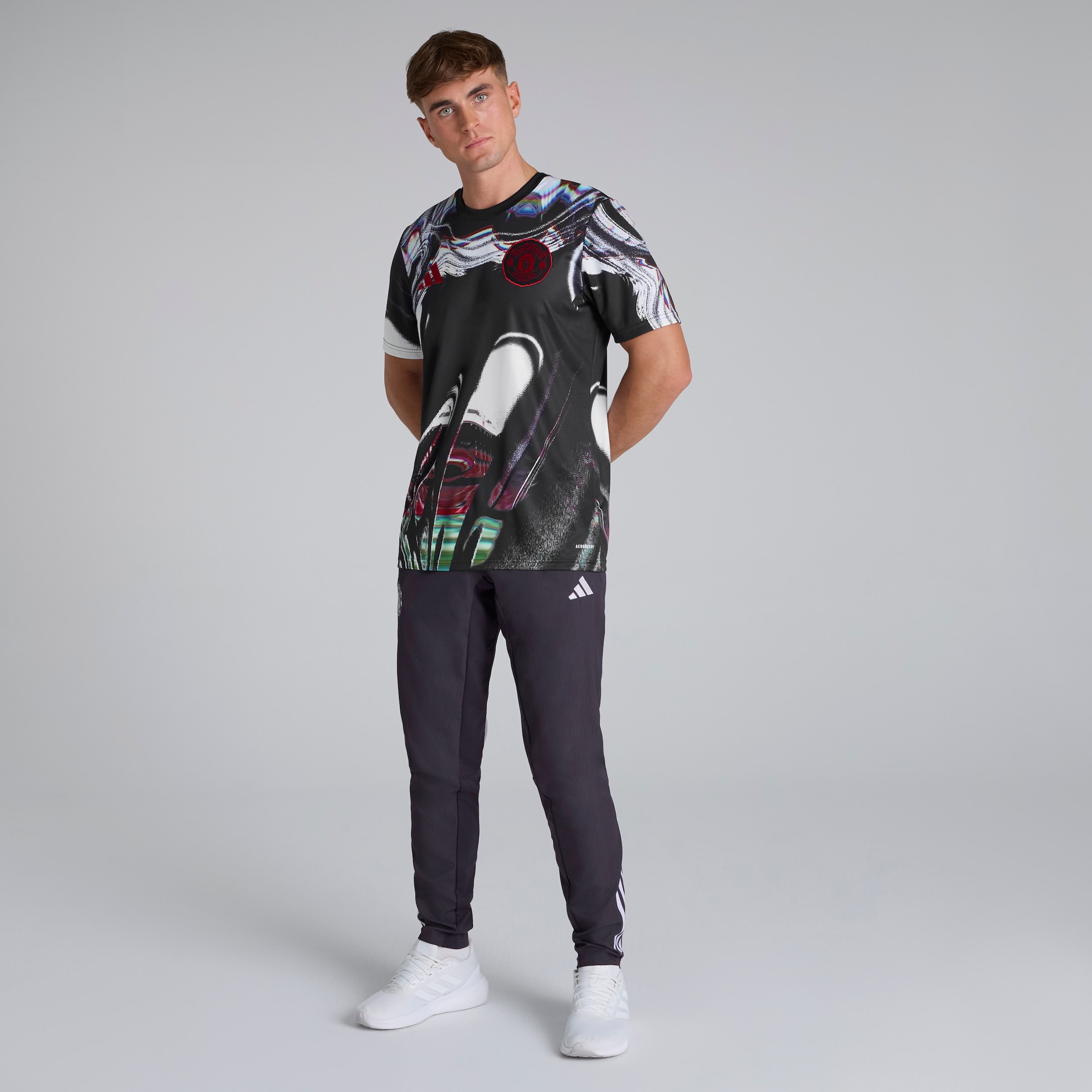 Manchester United 25/26 Pre Match Jersey Black Detail [3-5]