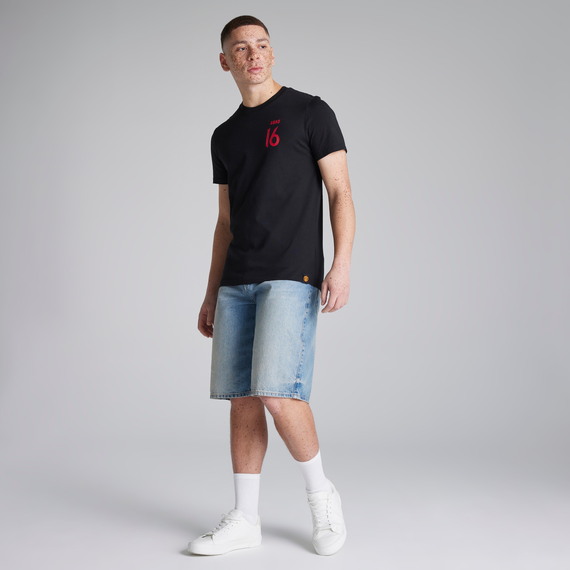 Manchester United Amad 16 T-Shirt Black Noir Détail [3-5]
