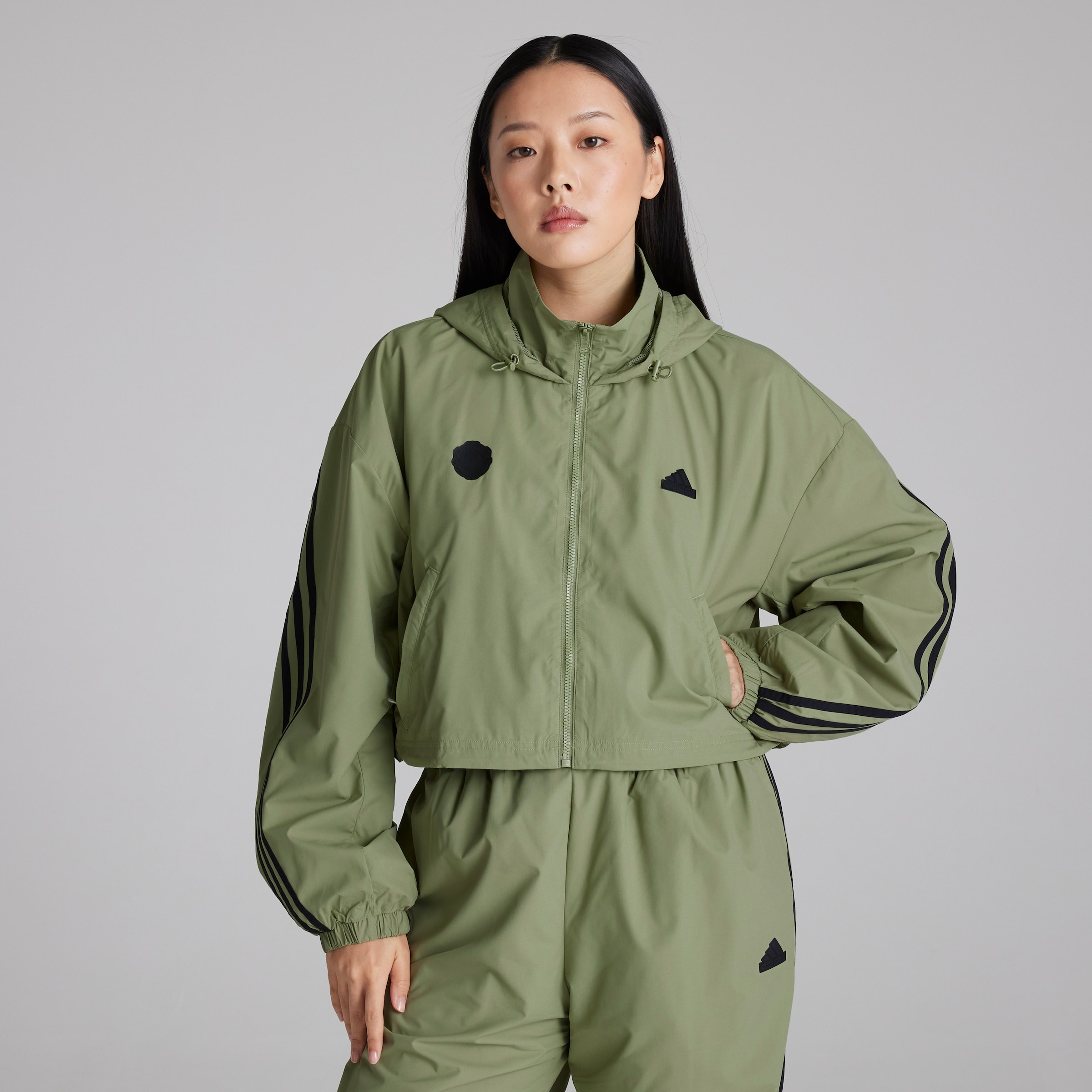 Manchester United x adidas Womens Future Icons 3-Stripes WIND.RDY Jacket Green