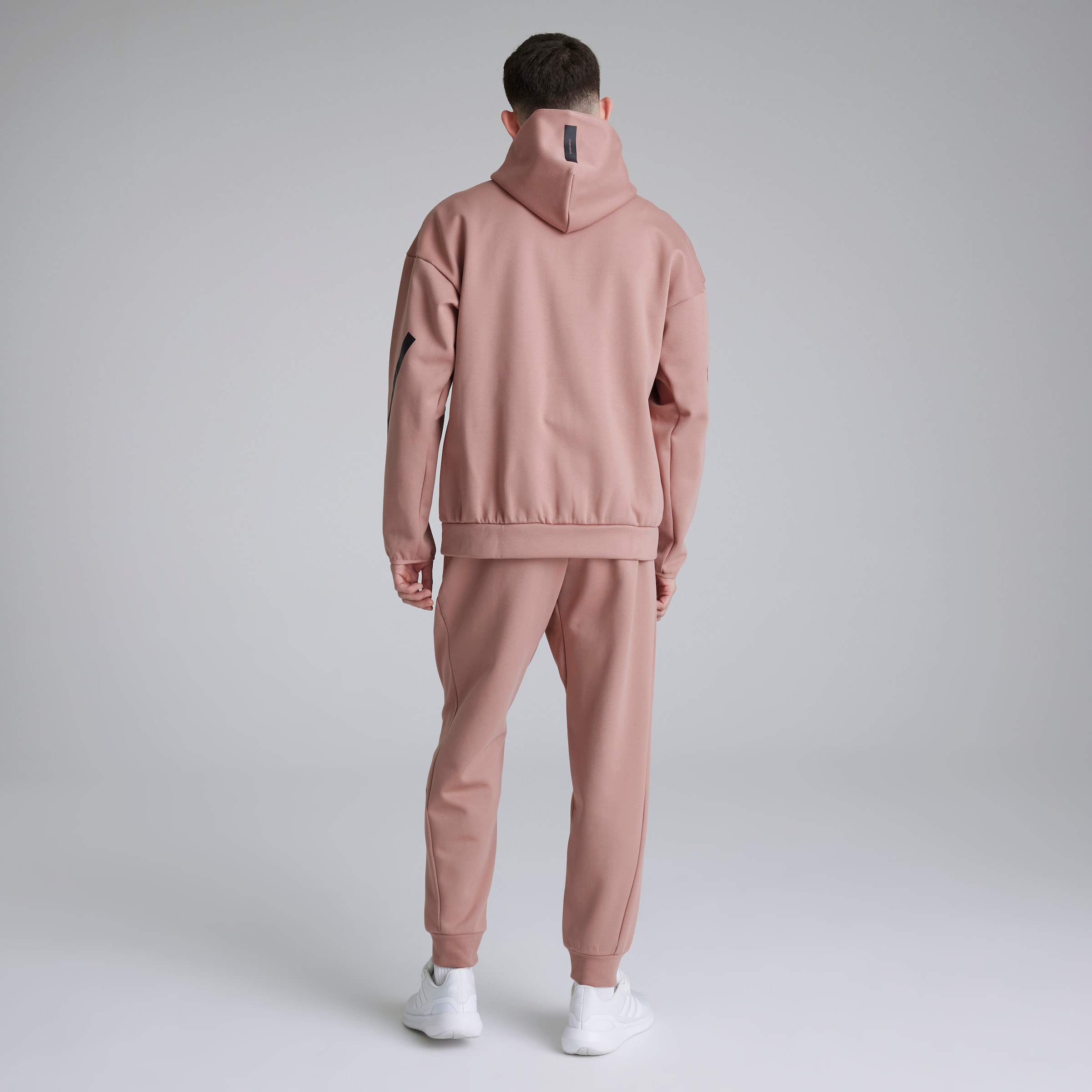 Manchester United x adidas Z.N.E. Tracksuit Bottoms Pink Rose Détail [2-5]