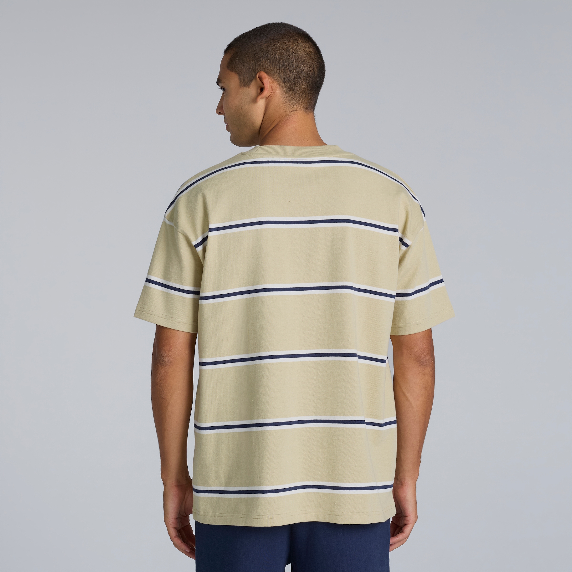 Manchester United Heritage Bar Stripe T-Shirt Stone Beige Detail [2-3]
