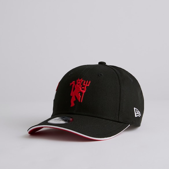 Manchester United x New Era Fan Flag 9Forty Cap Black Black