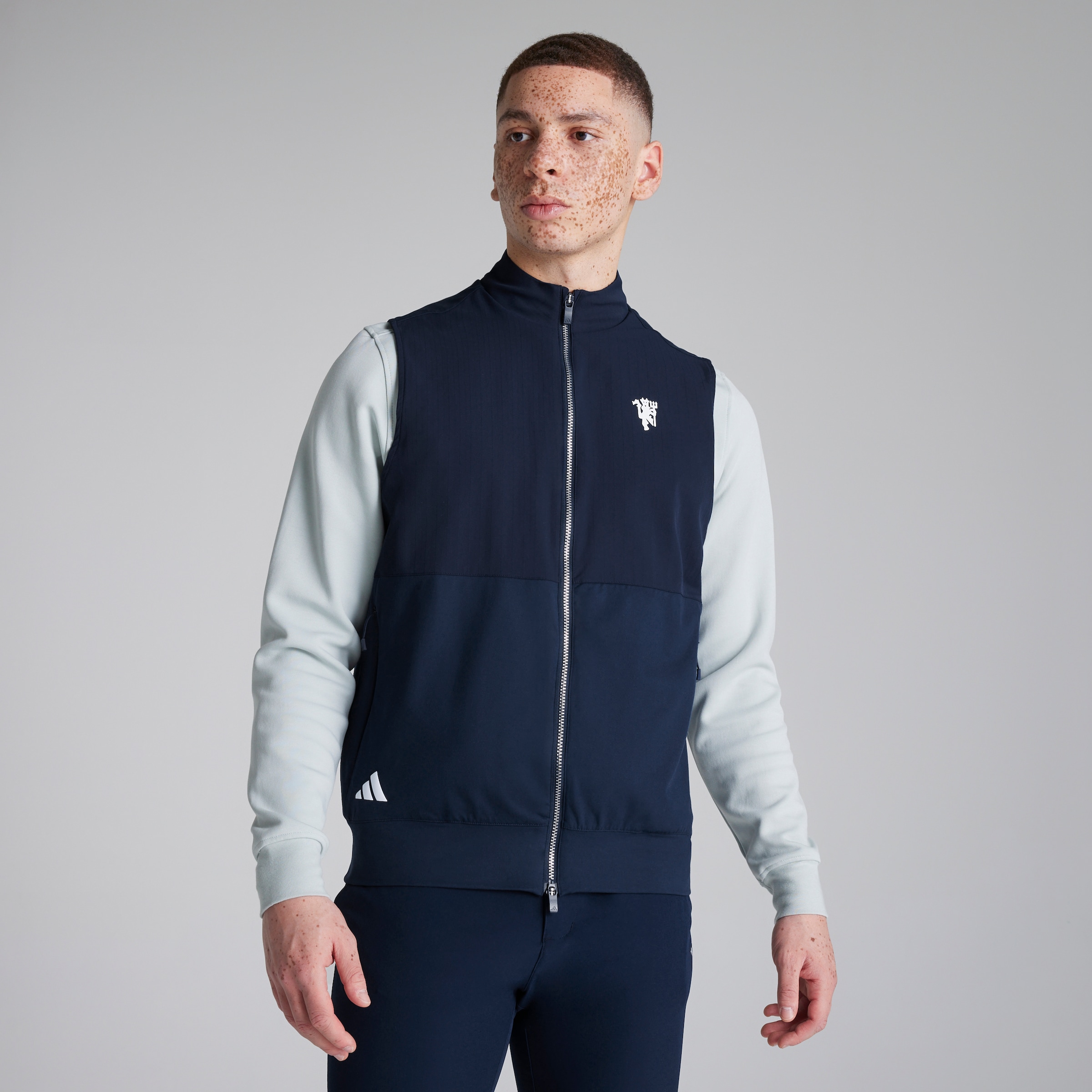Manchester United x adidas Golf Ultimate365 Tour Full-Zip Vest Navy Navy blue