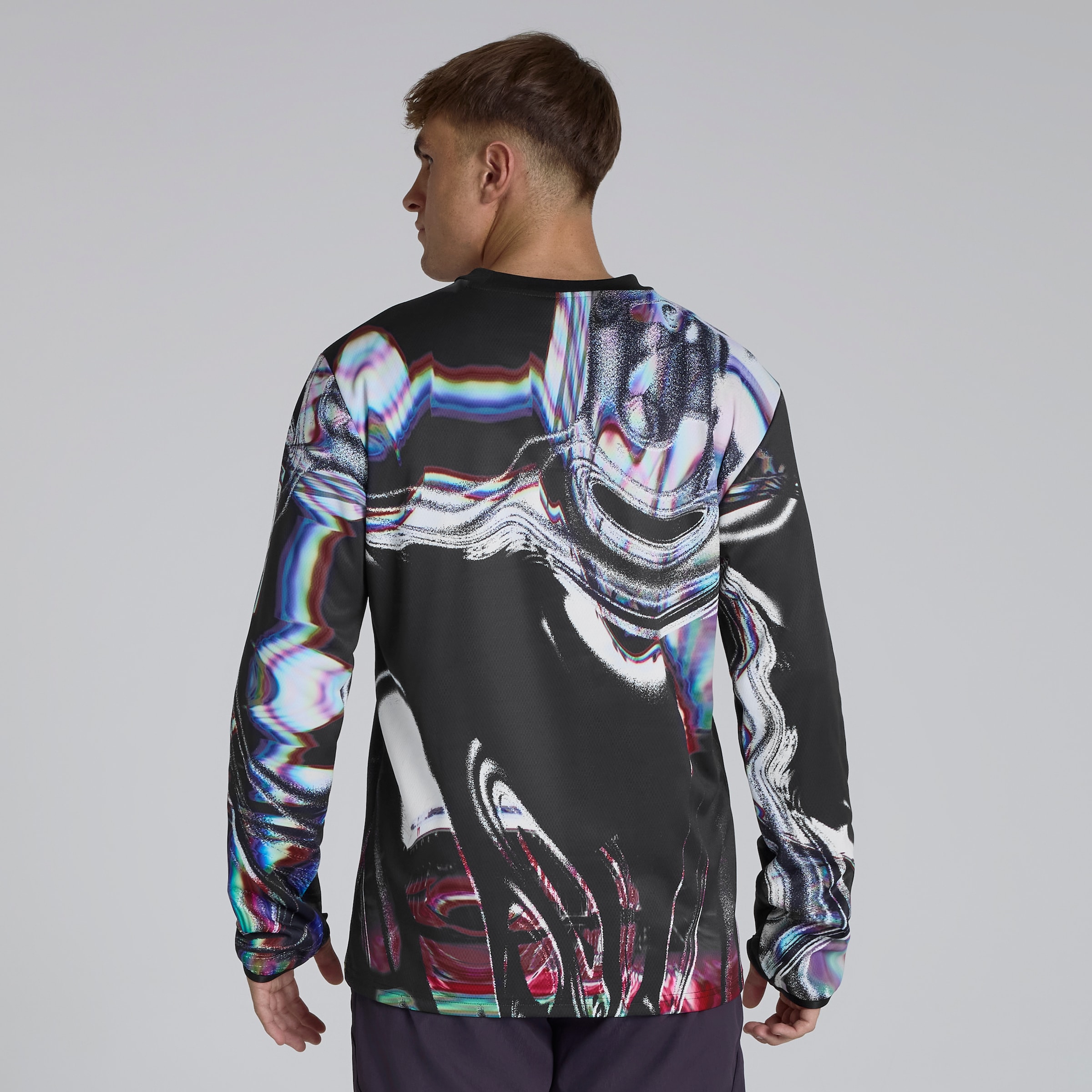 Manchester United 25/26 Pre Match Warm Top Black Detail [2-6]