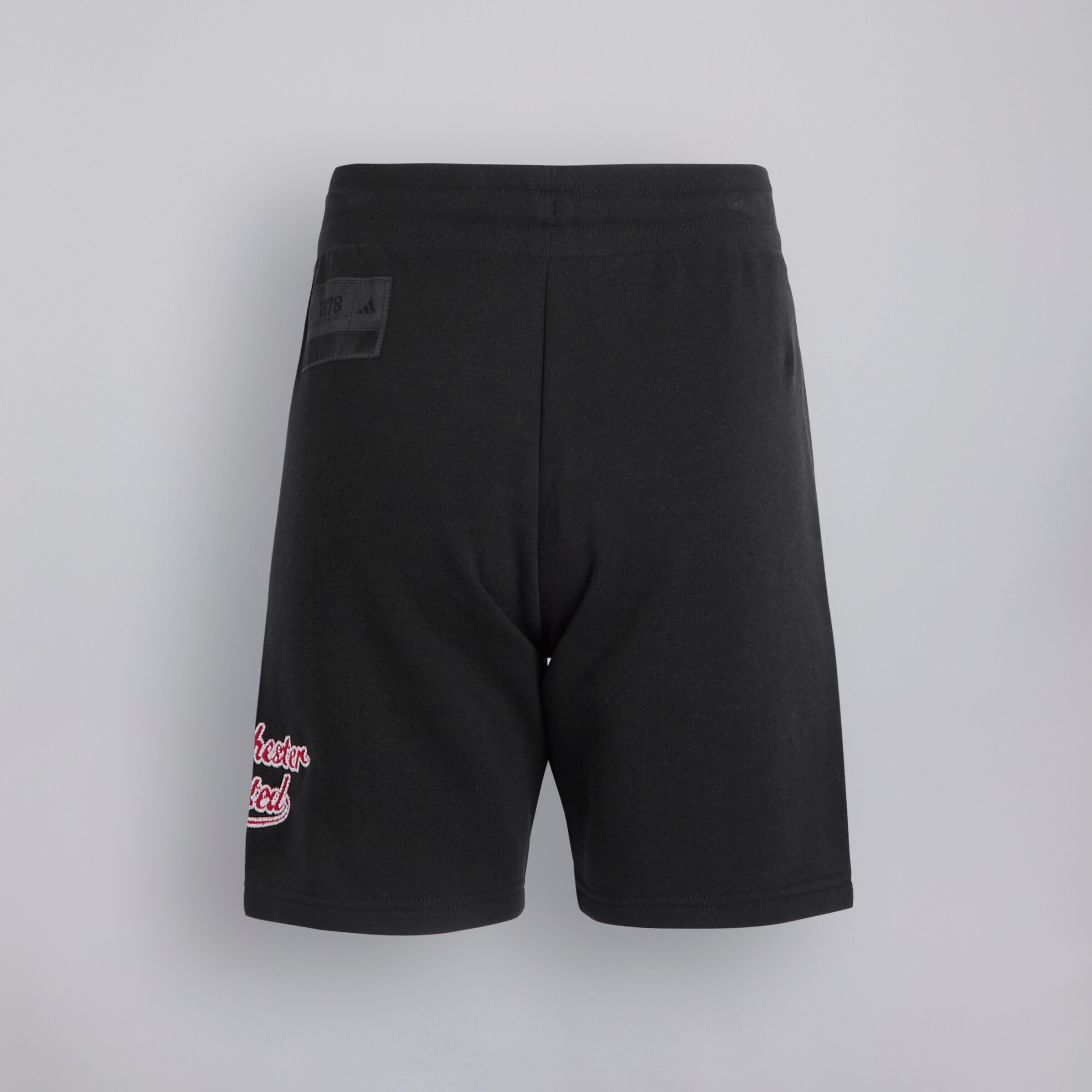 Manchester United x adidas Kids US Pack Shorts Black Black Detail [2-2]