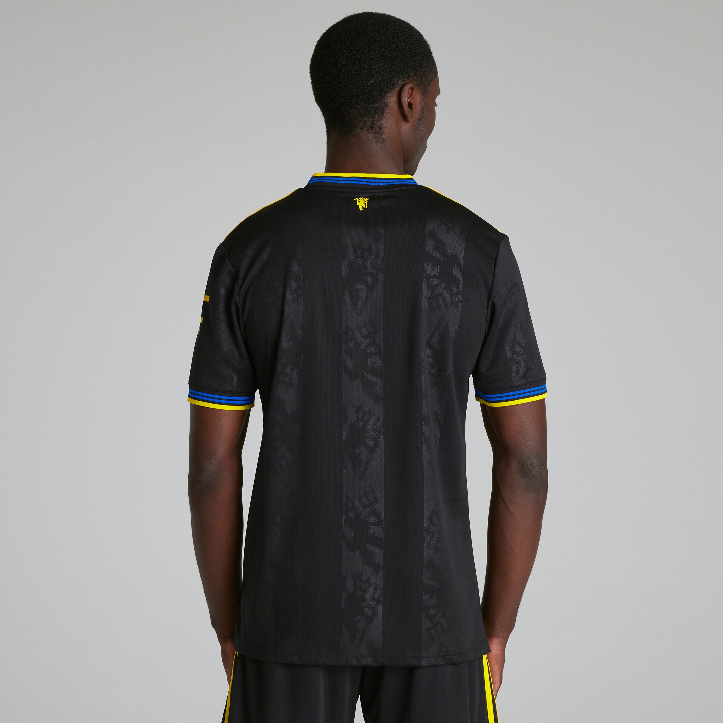 Manchester United 25/26 Third Jersey with Amad 16 Club Printing Black Detail [4-8]