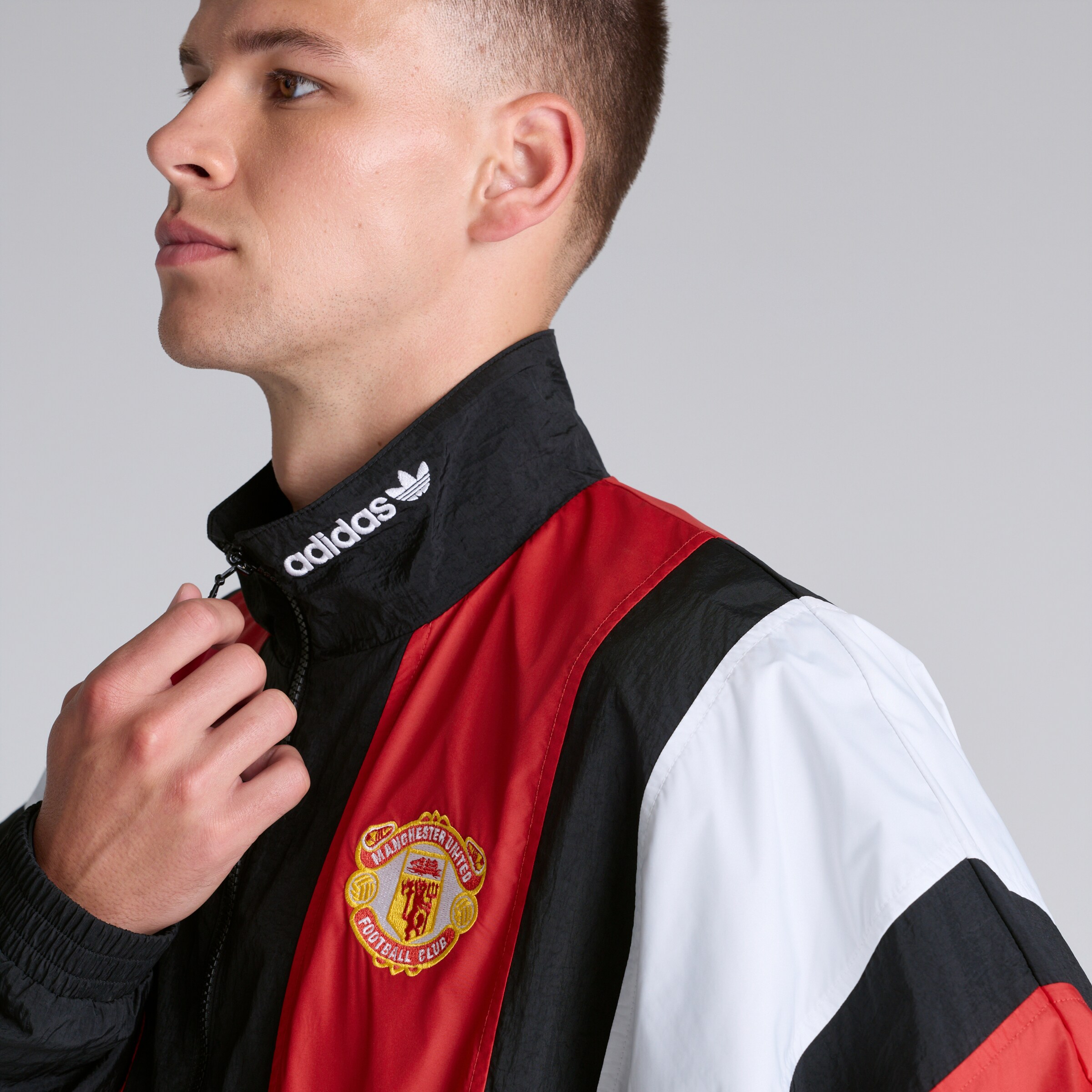 Manchester United x adidas EQT Track Top Black Black Detail [7-7]