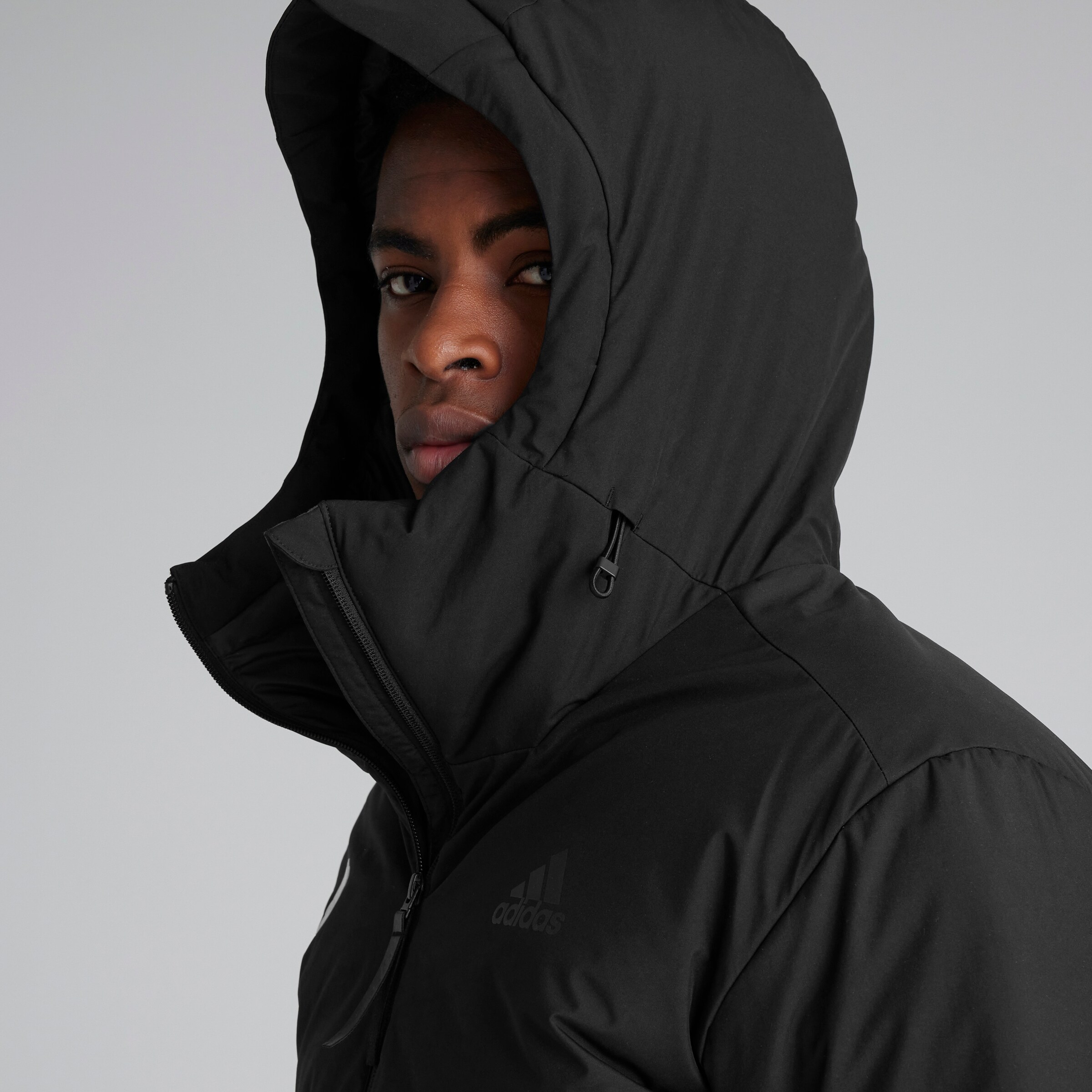 Manchester United x adidas Traveer COLD.RDY Jacket Black Black Detail [5-6]