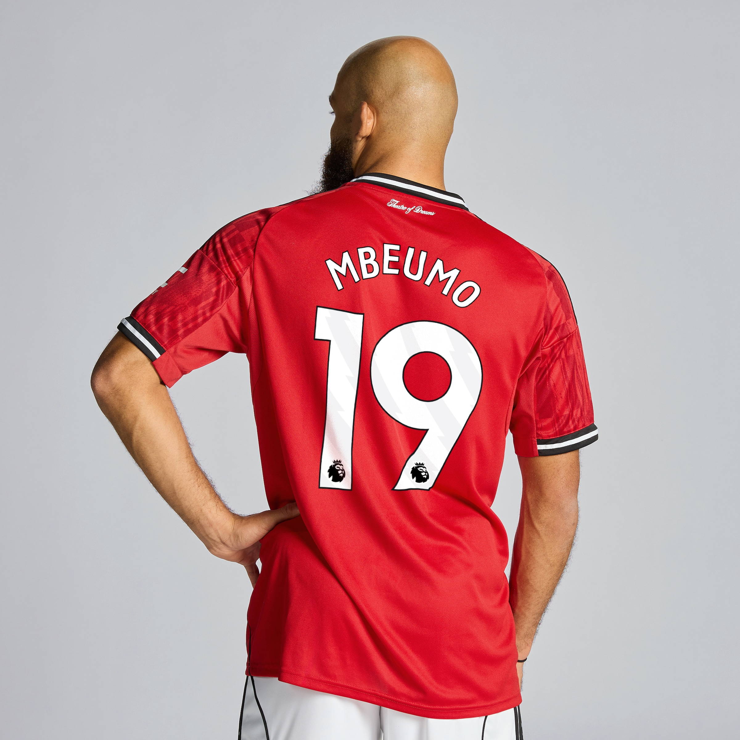 Manchester United 25/26 Home Jersey with Mbeumo 19 EPL Printing & Badge 빨간색