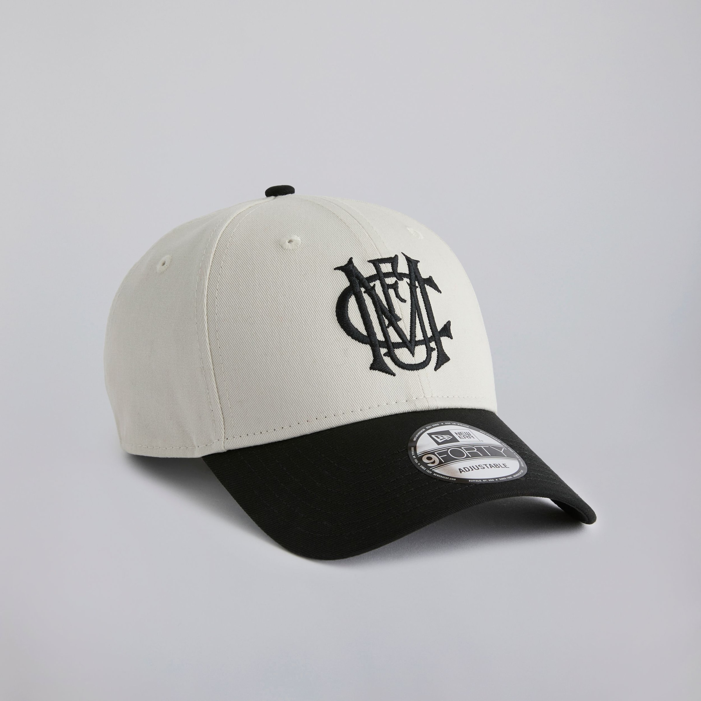 Manchester United x New Era Monogram 9Forty Contrast Cap Cream Beige Detail [2-5]