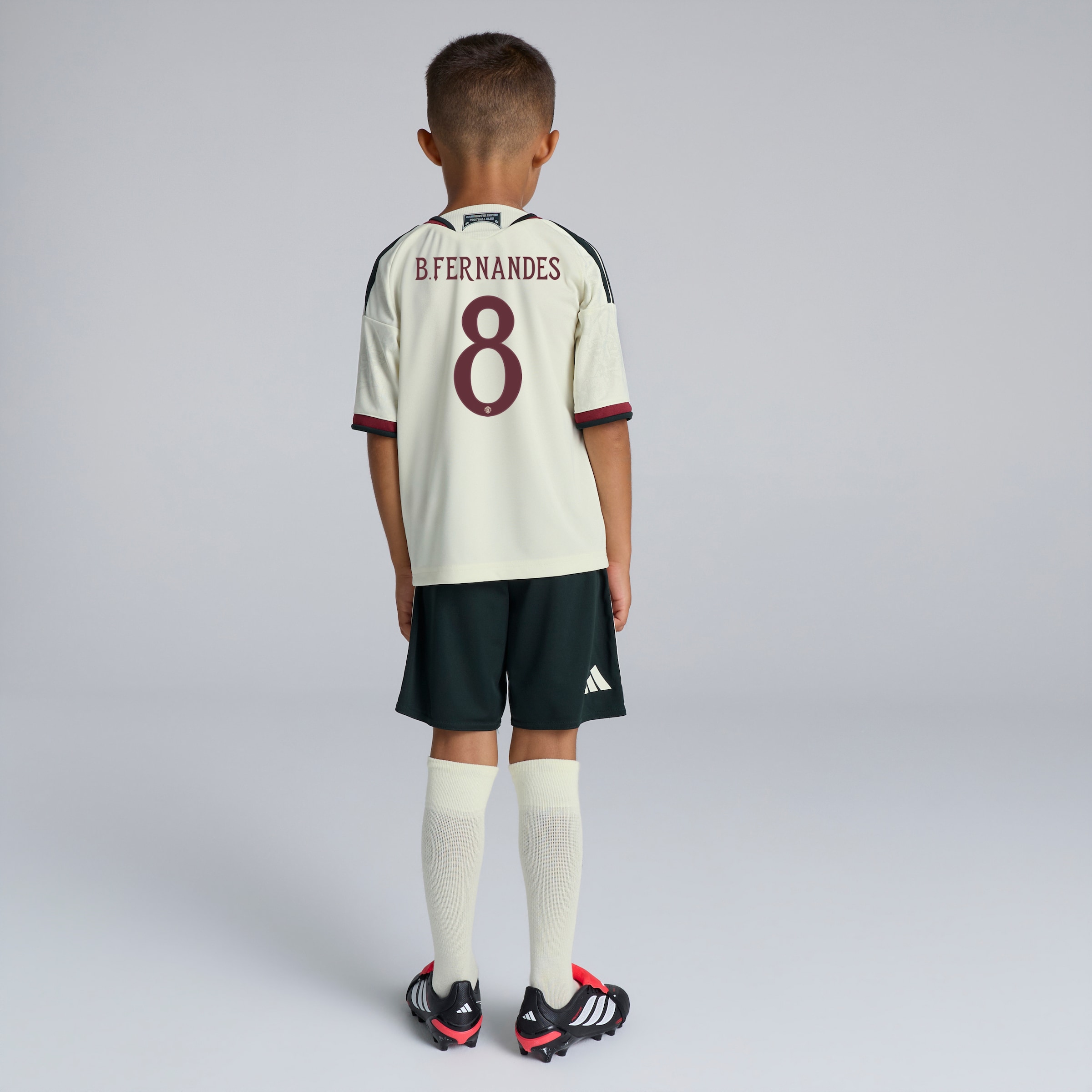 Manchester United 26/27 Third Mini Kit with Fernandes 8 UCL Printing & Badge Beige