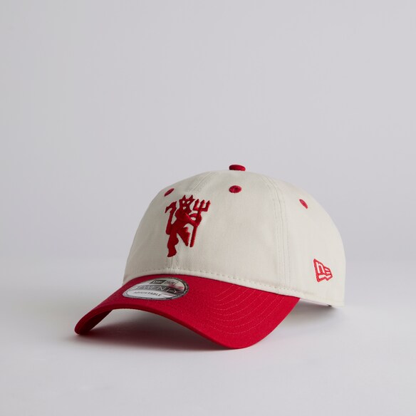 Manchester United x New Era Contrast Visor 9Twenty Cap Cream